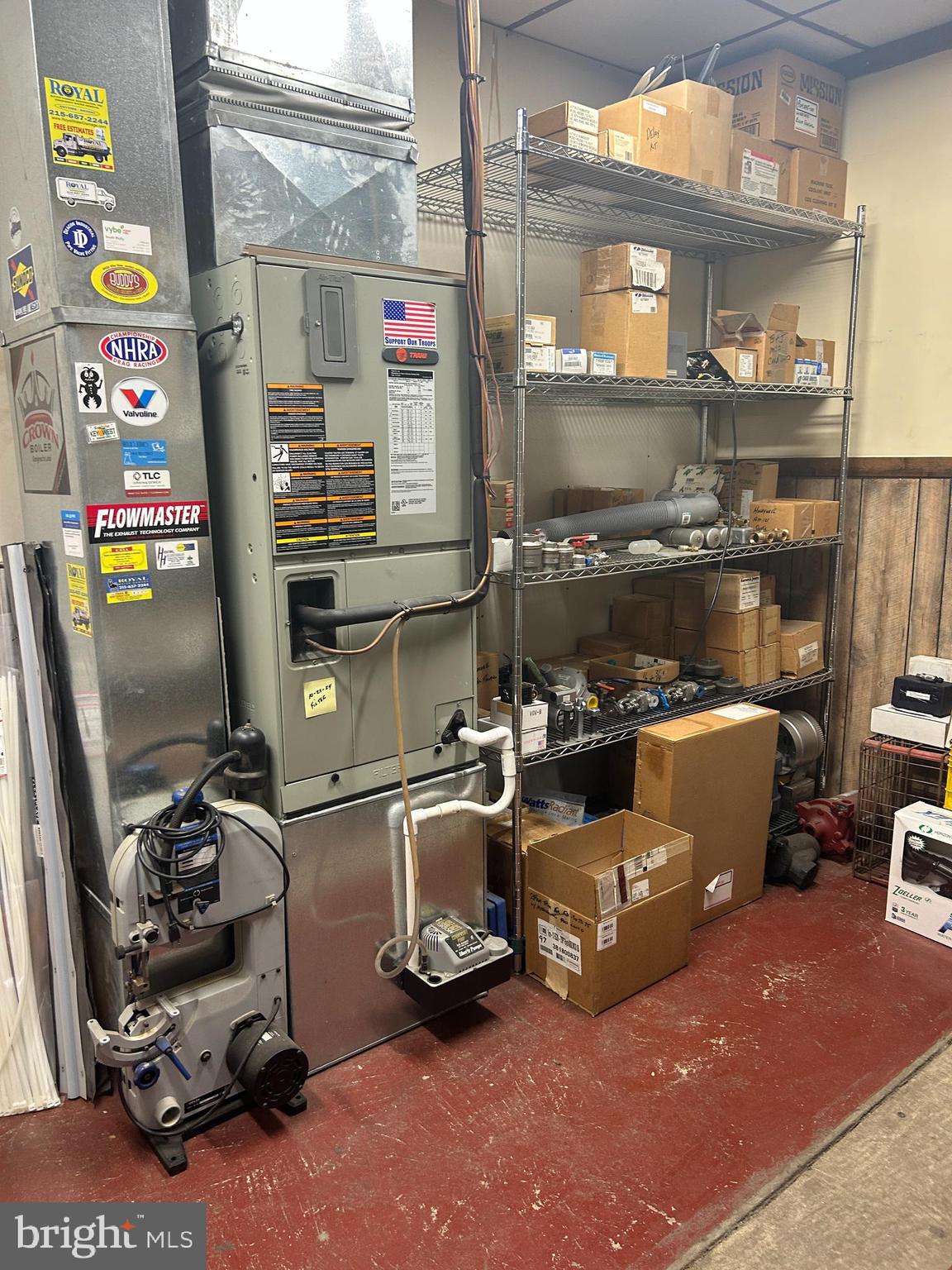 PASSYUNK SQUARE - Commercial Lease