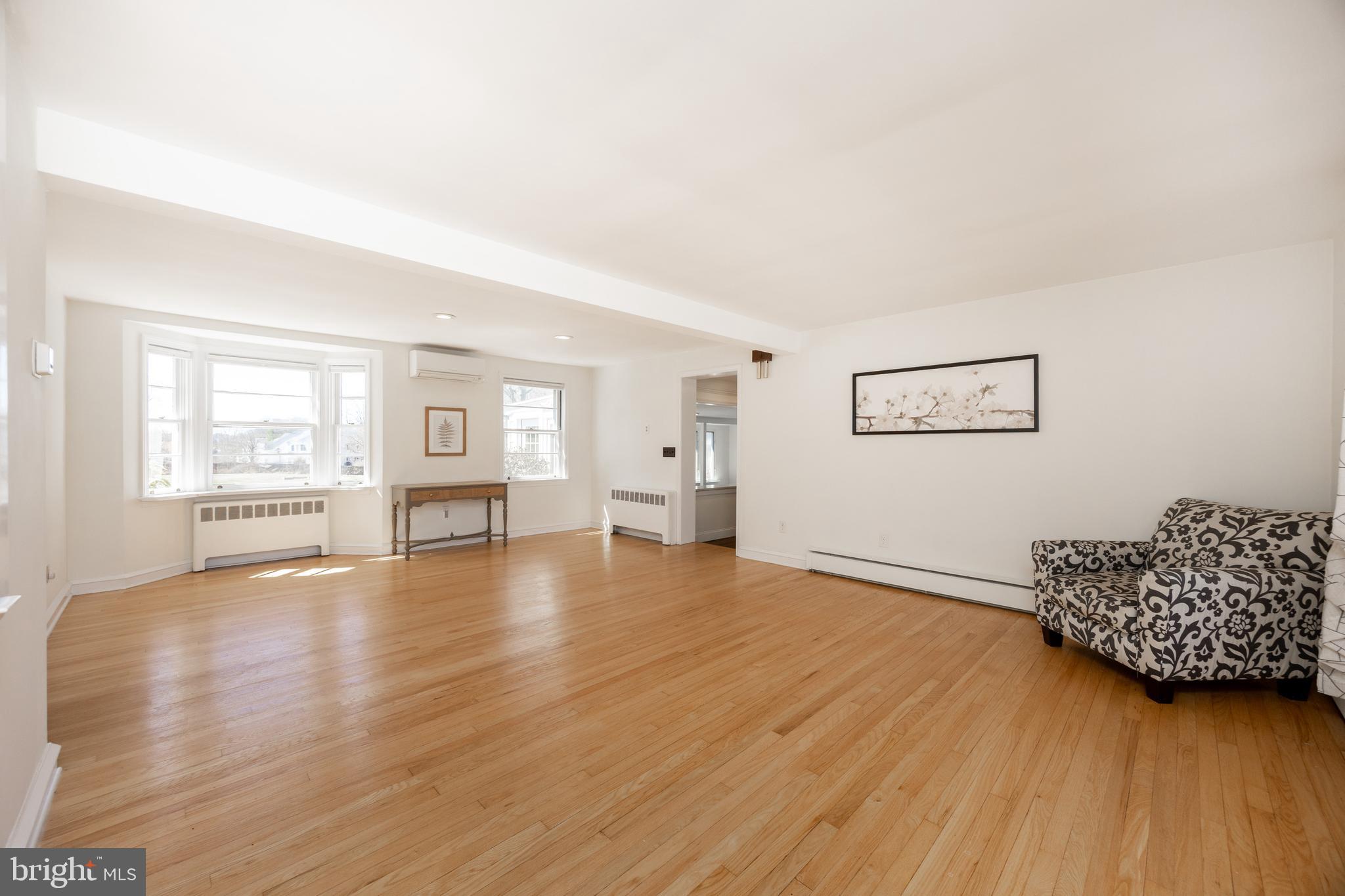 PENN OAK MANOR - Residential