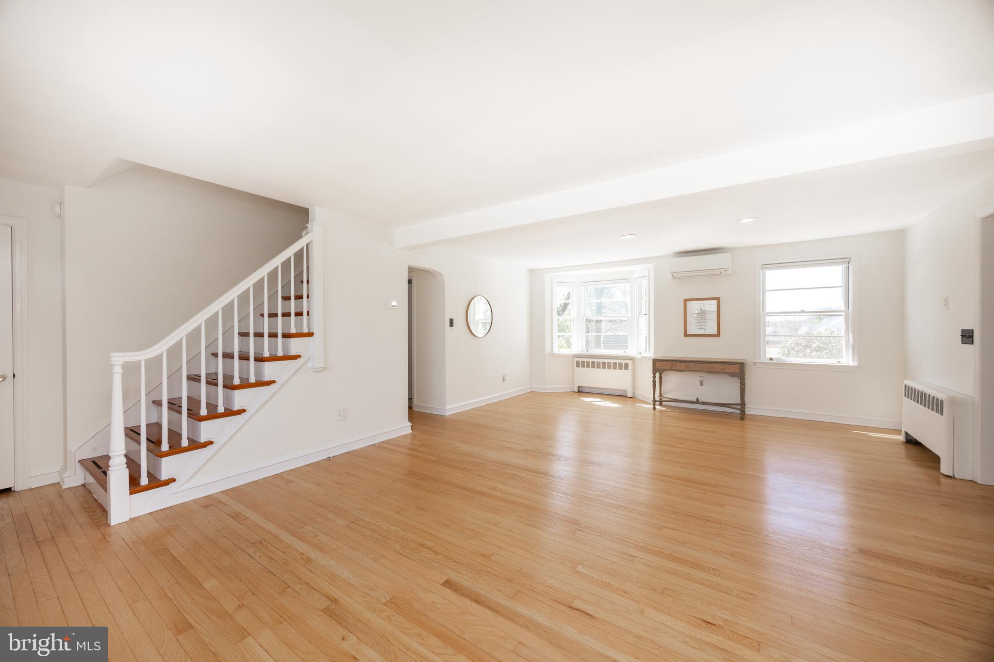 PENN OAK MANOR - Residential