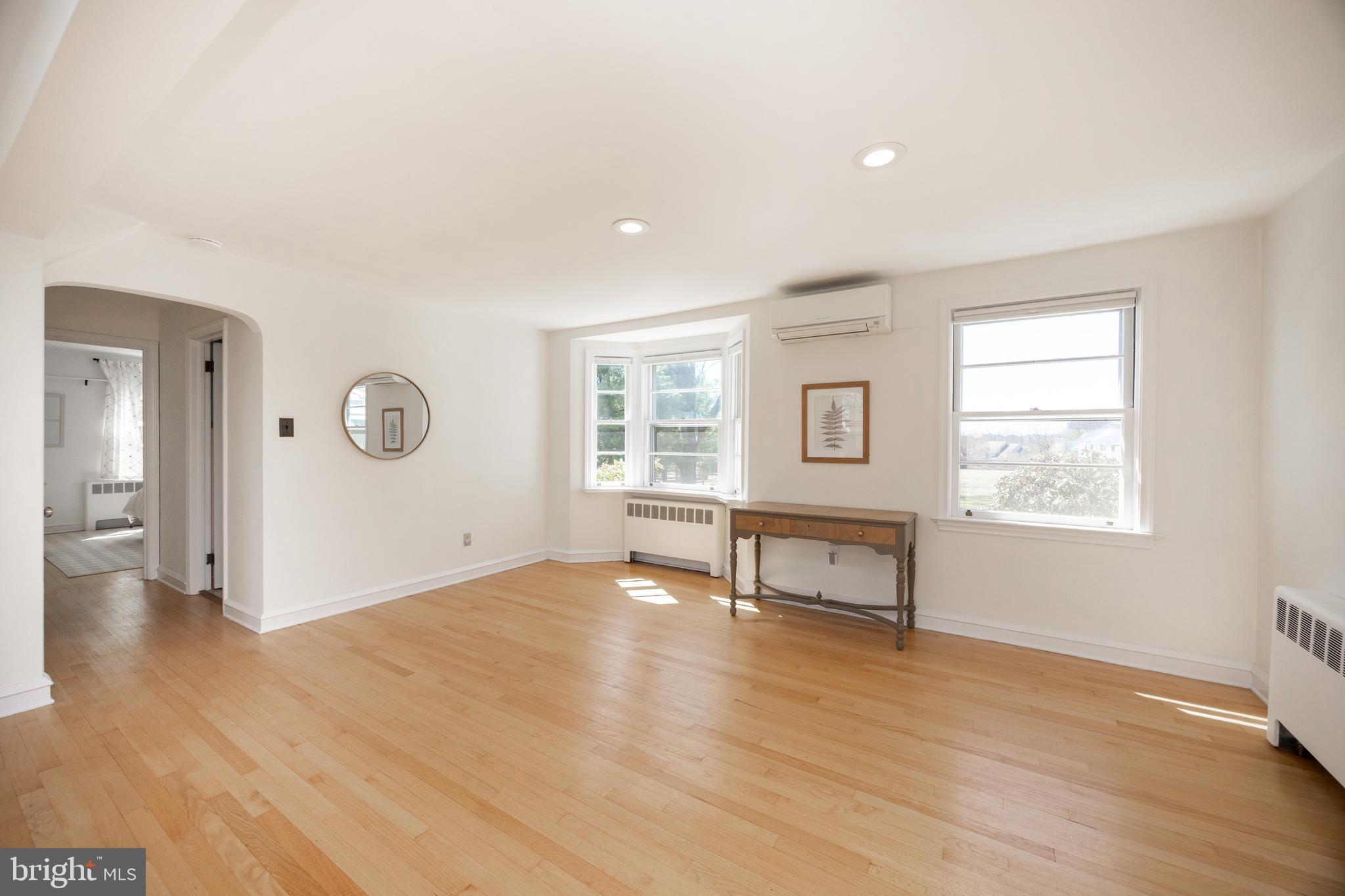 PENN OAK MANOR - Residential