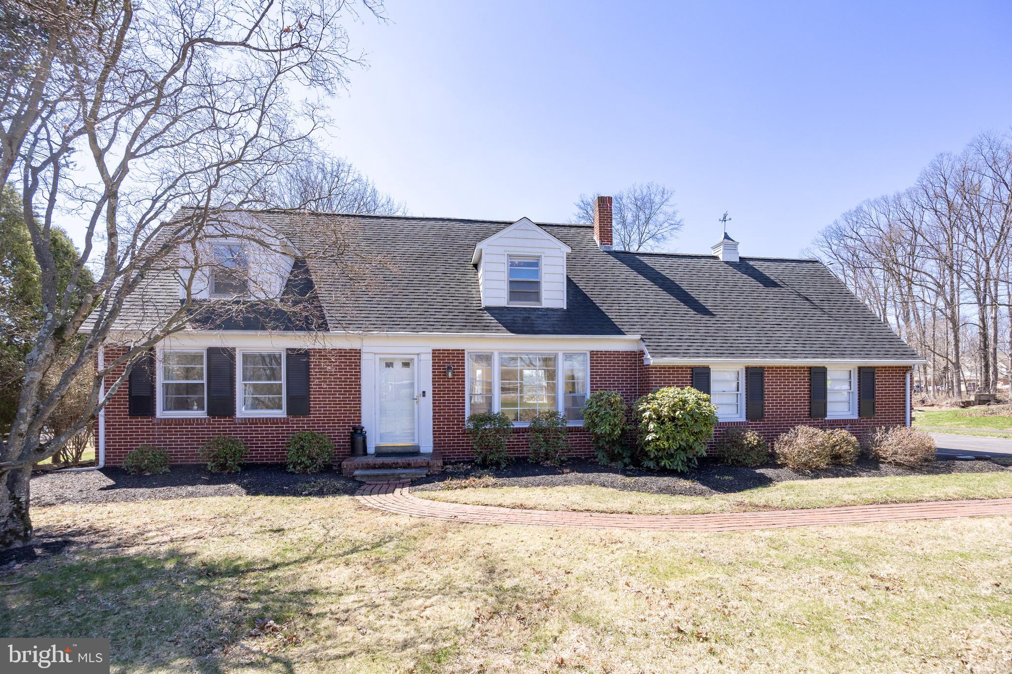 PENN OAK MANOR - Residential