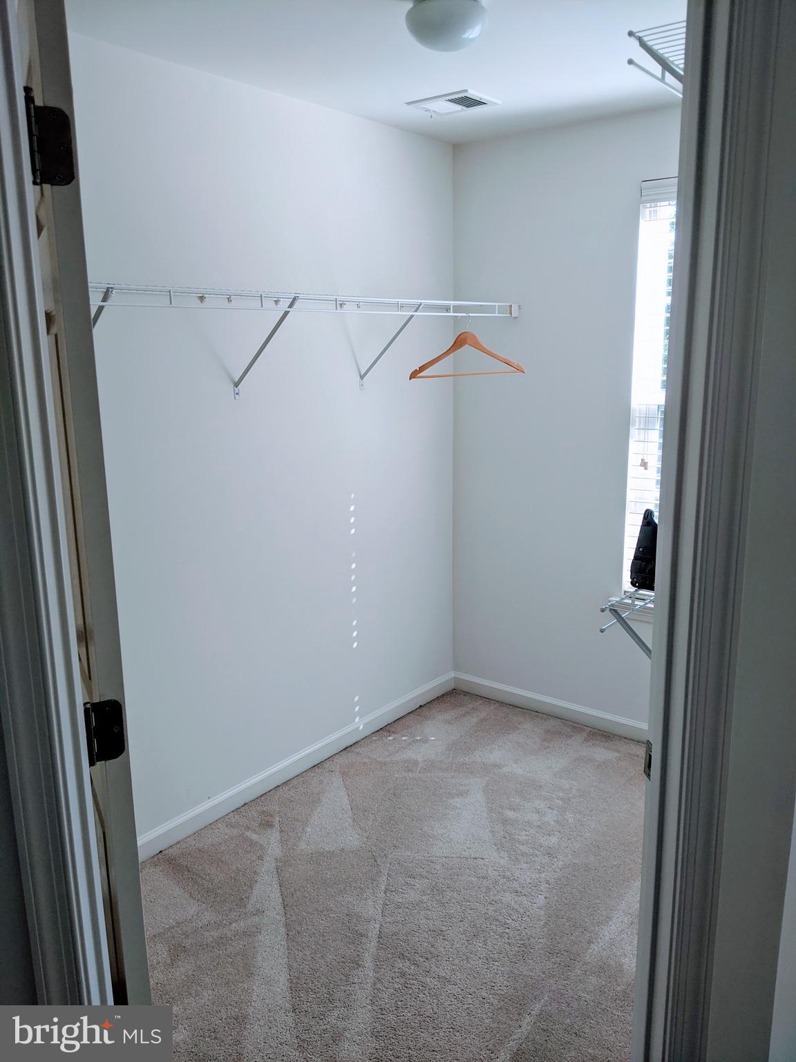 DORSEY CROSSING - Residential Lease