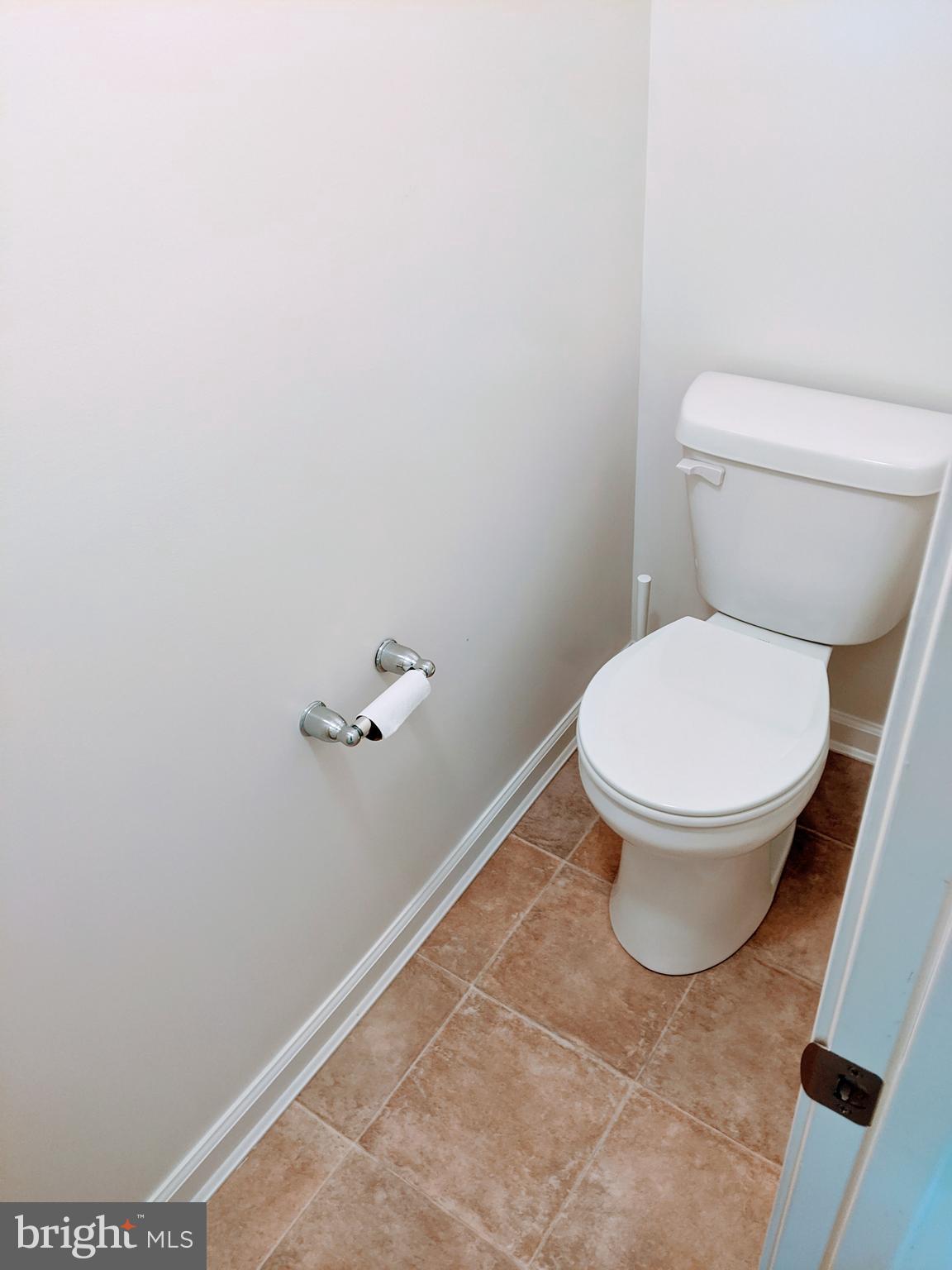 DORSEY CROSSING - Residential Lease