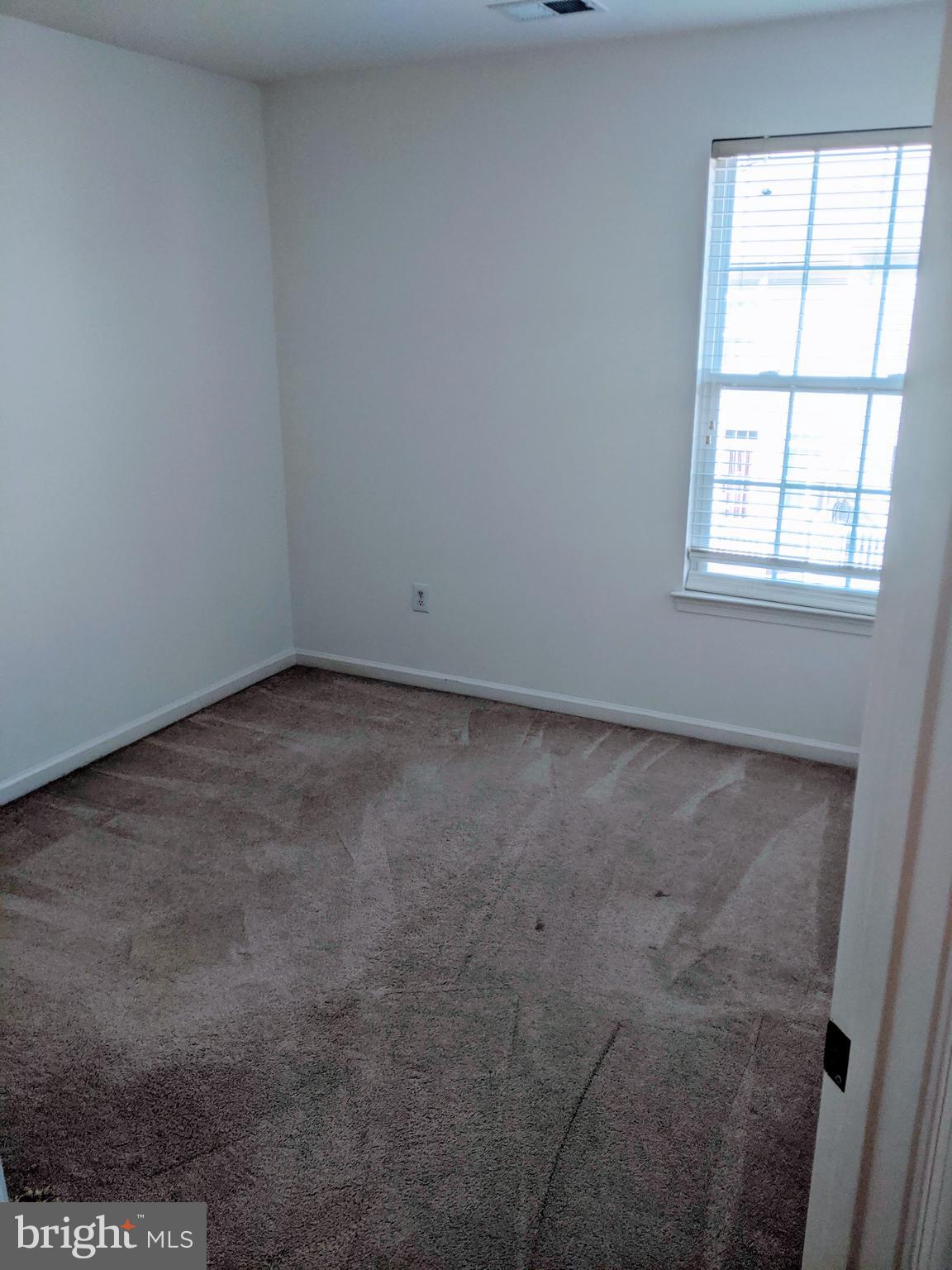 DORSEY CROSSING - Residential Lease