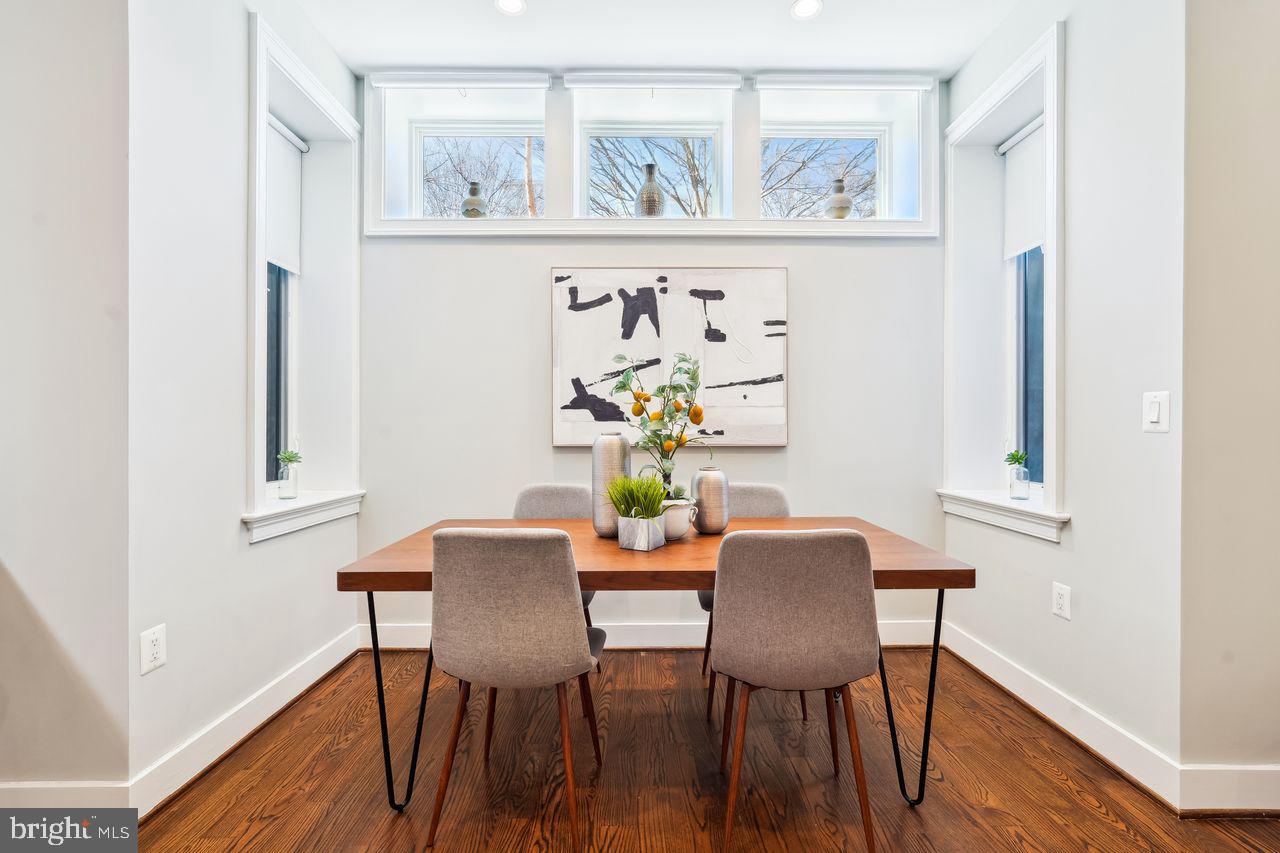 CAPITOL HILL - Residential