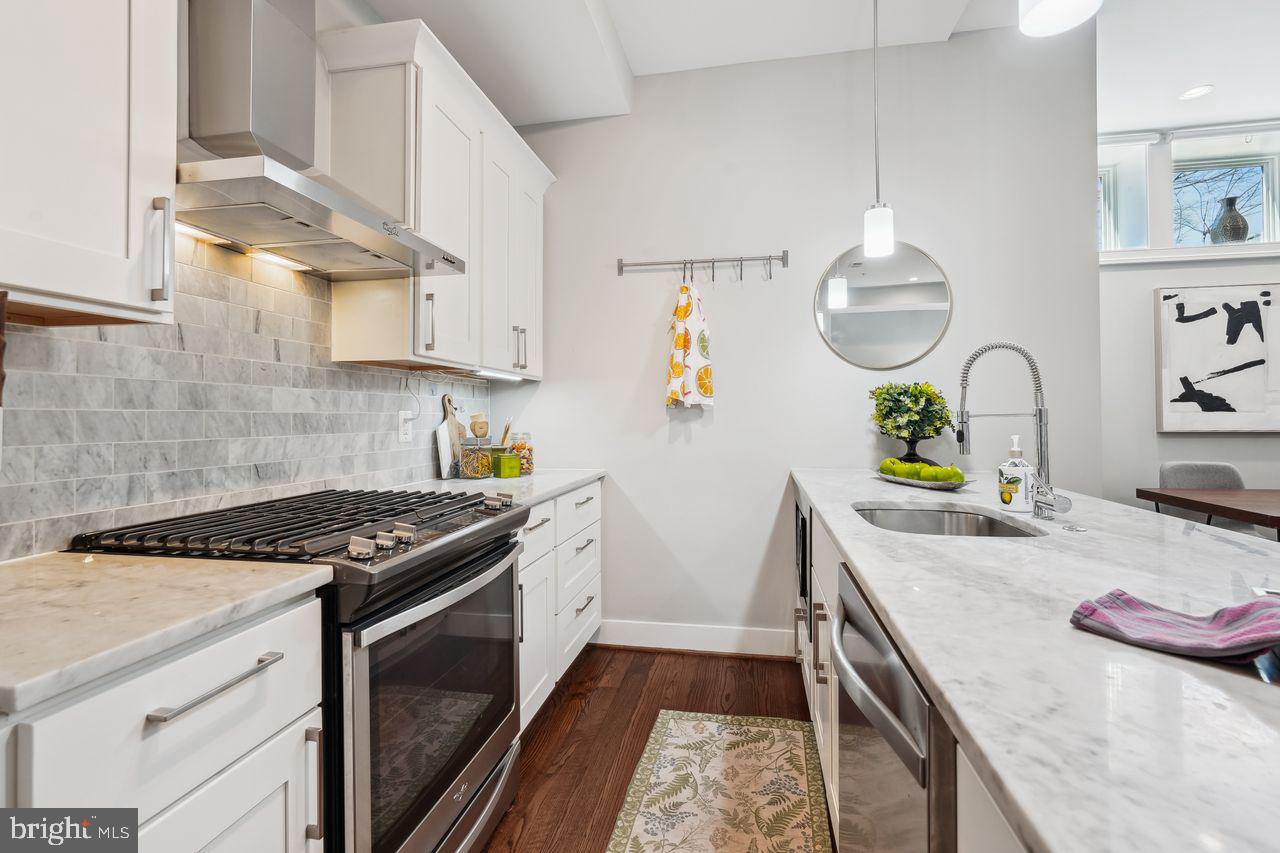 CAPITOL HILL - Residential