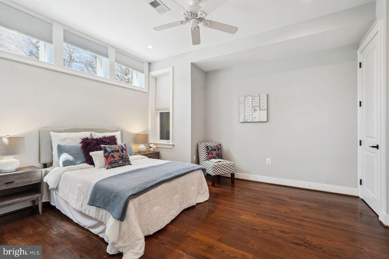 CAPITOL HILL - Residential