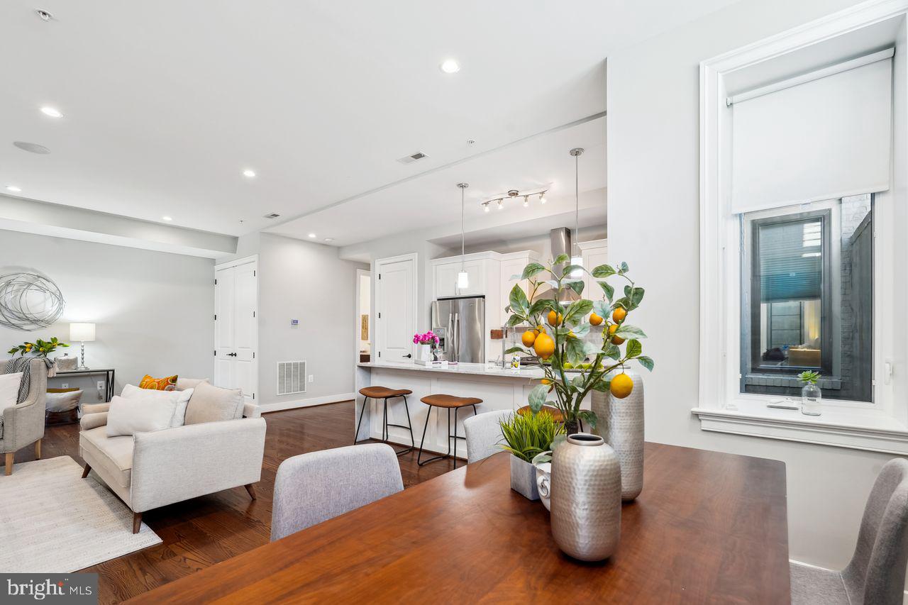 CAPITOL HILL - Residential