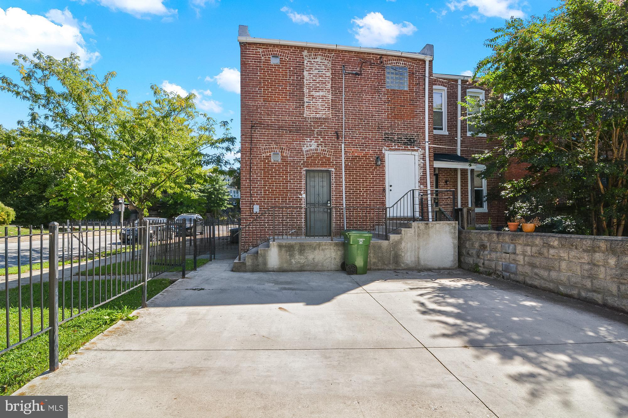 WAVERLY - Residential