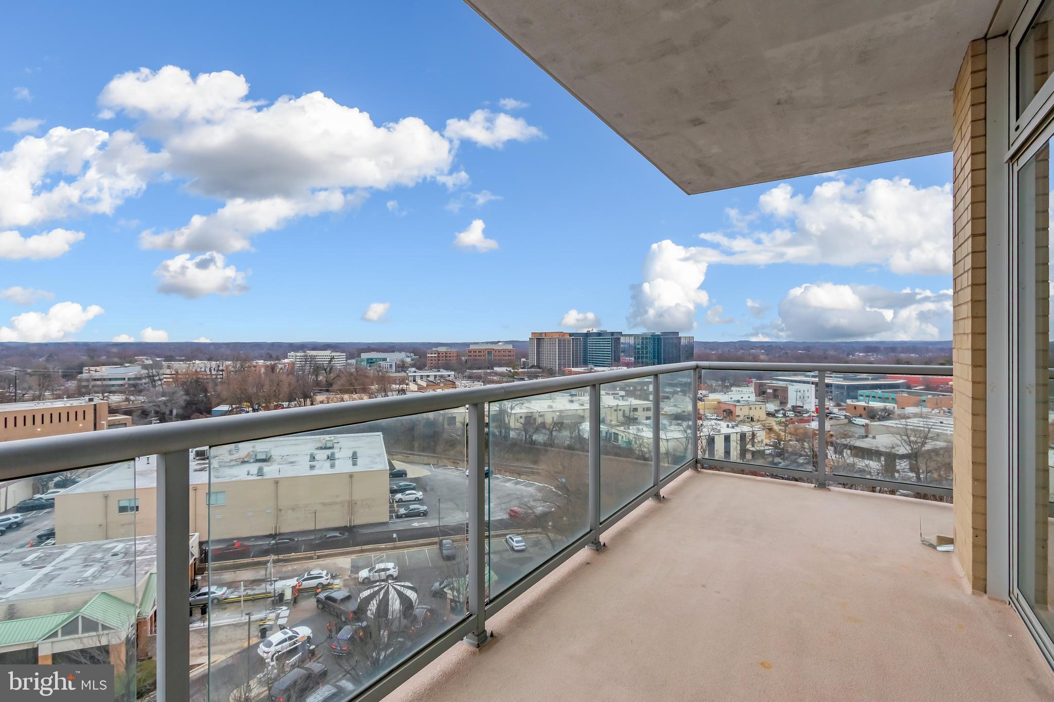 MIDTOWN BETHESDA NORTH - Residential