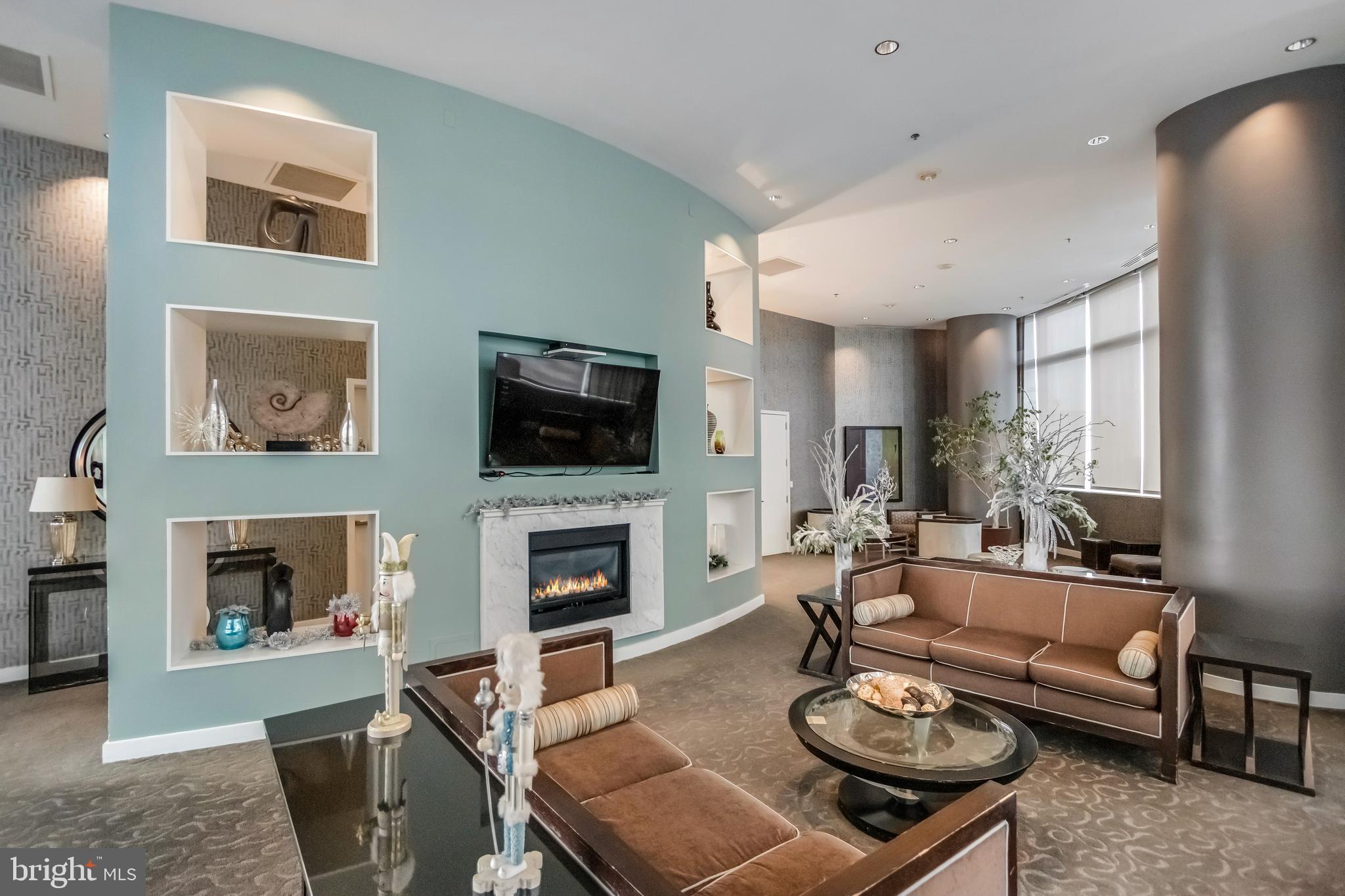 MIDTOWN BETHESDA NORTH - Residential