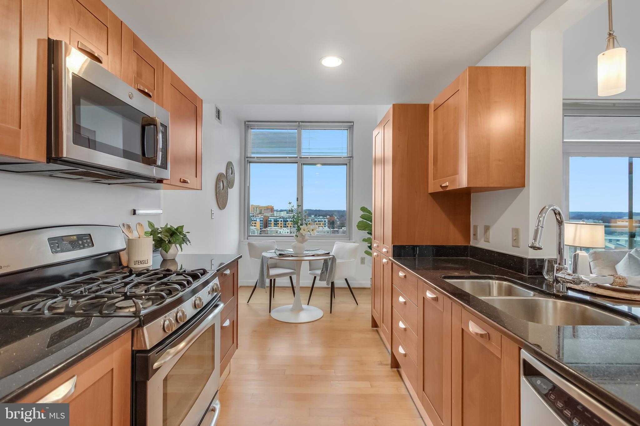 MIDTOWN BETHESDA NORTH - Residential