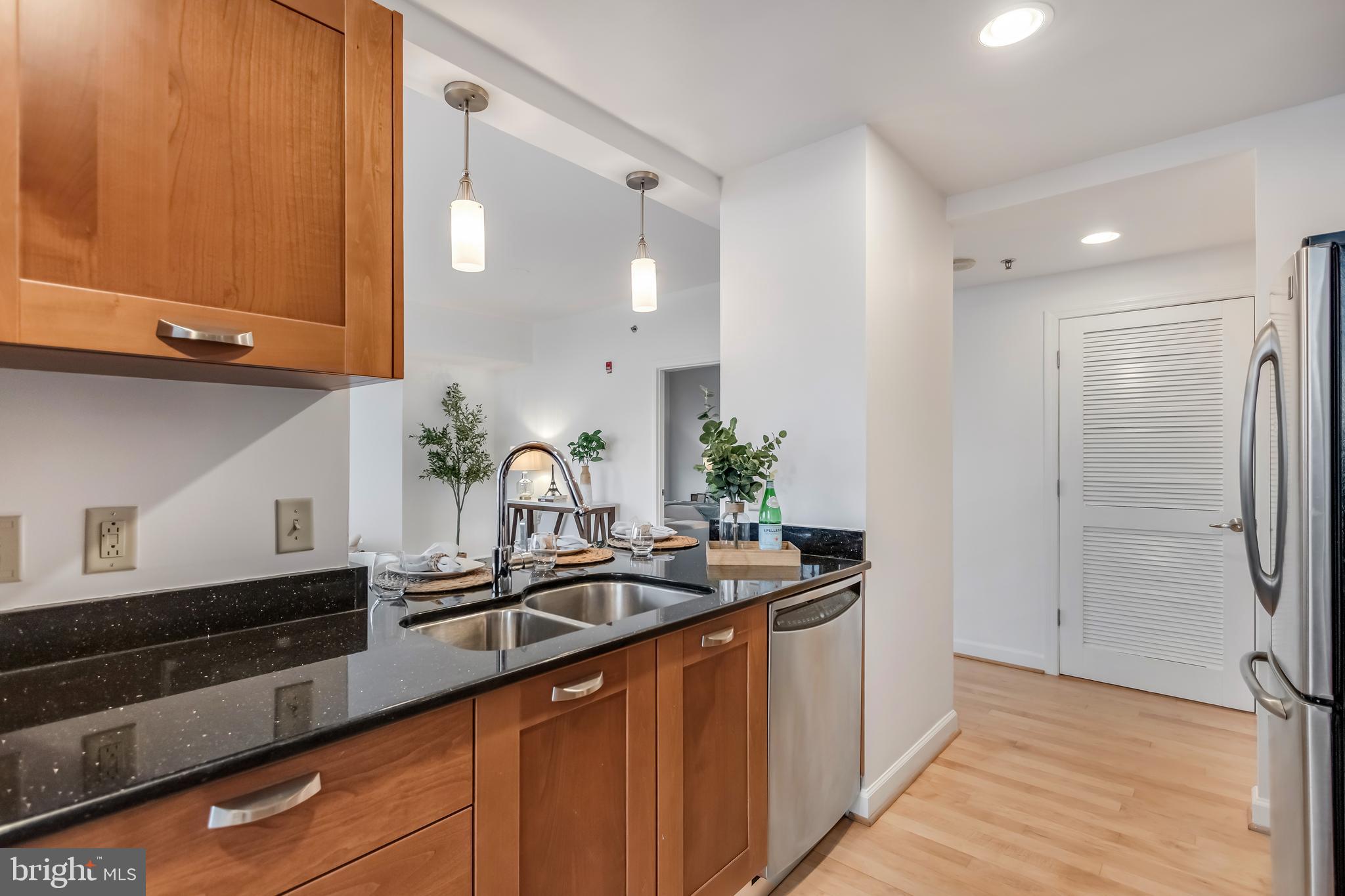 MIDTOWN BETHESDA NORTH - Residential