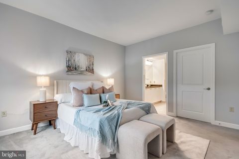 Photo of 5750 Bou Avenue #1014, ROCKVILLE, MD 20852 (MLS # MDMC2210858)