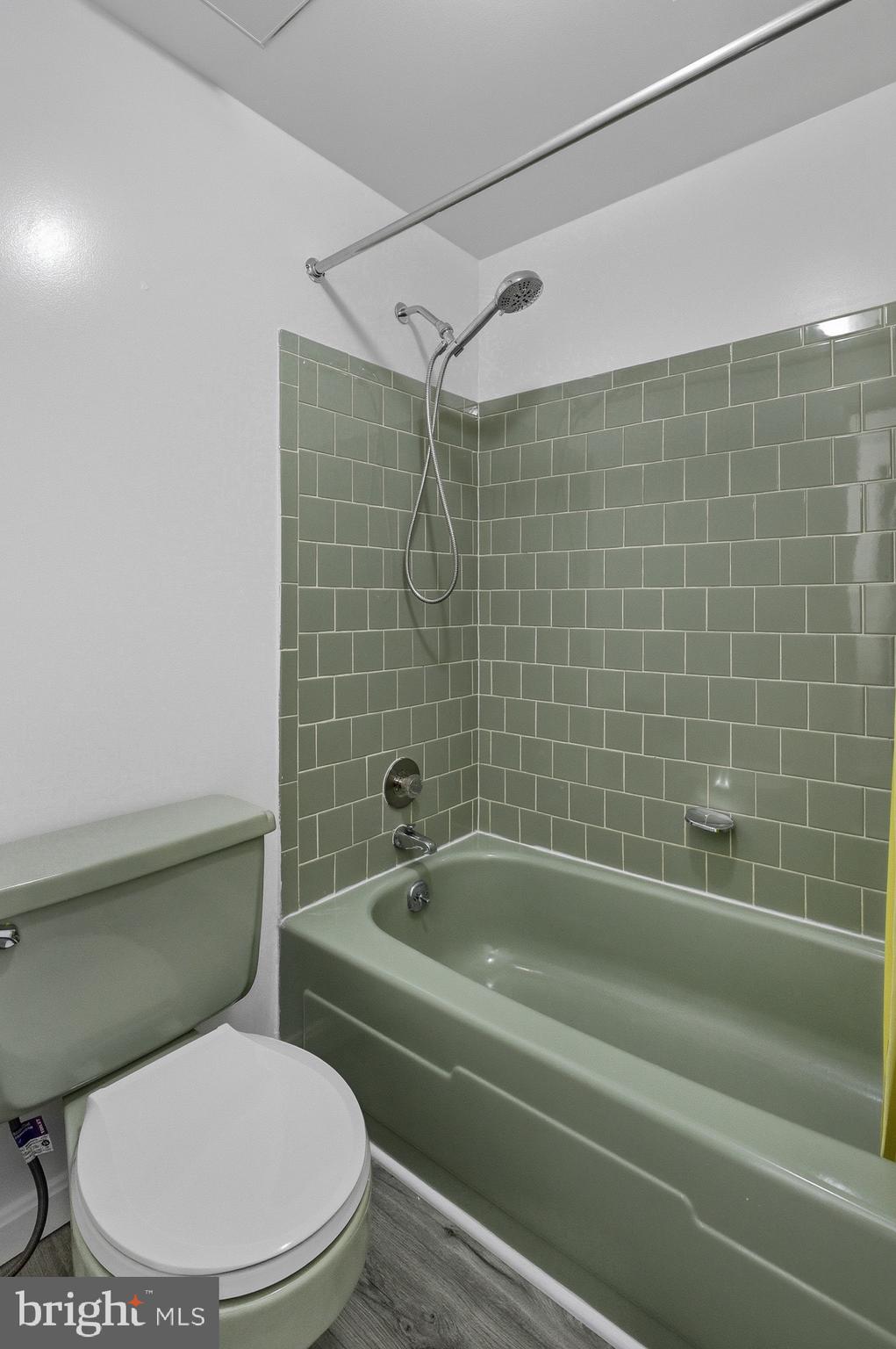 PARKVILLE - Residential Lease