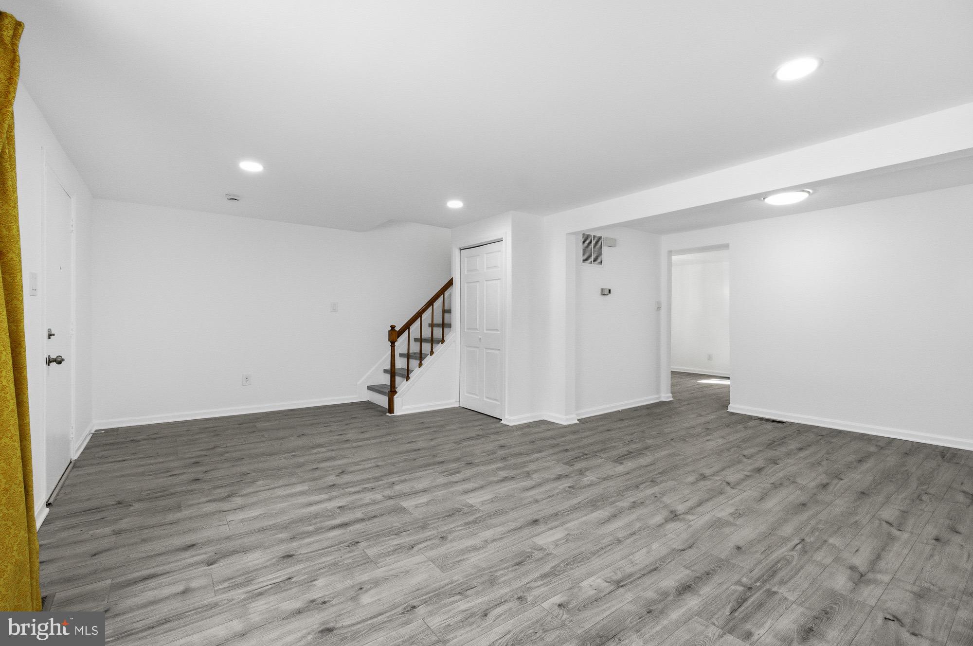 PARKVILLE - Residential Lease