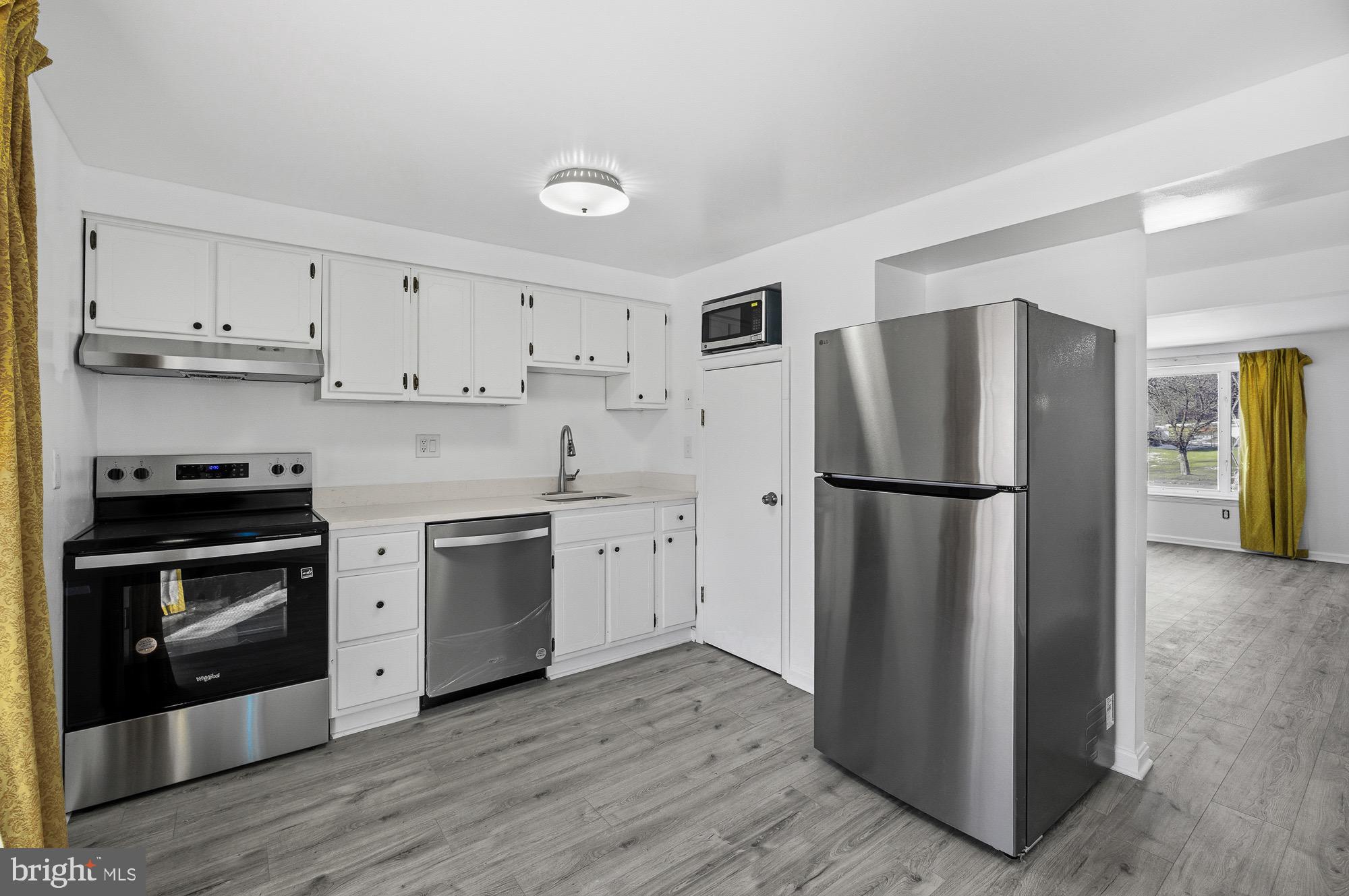 PARKVILLE - Residential Lease