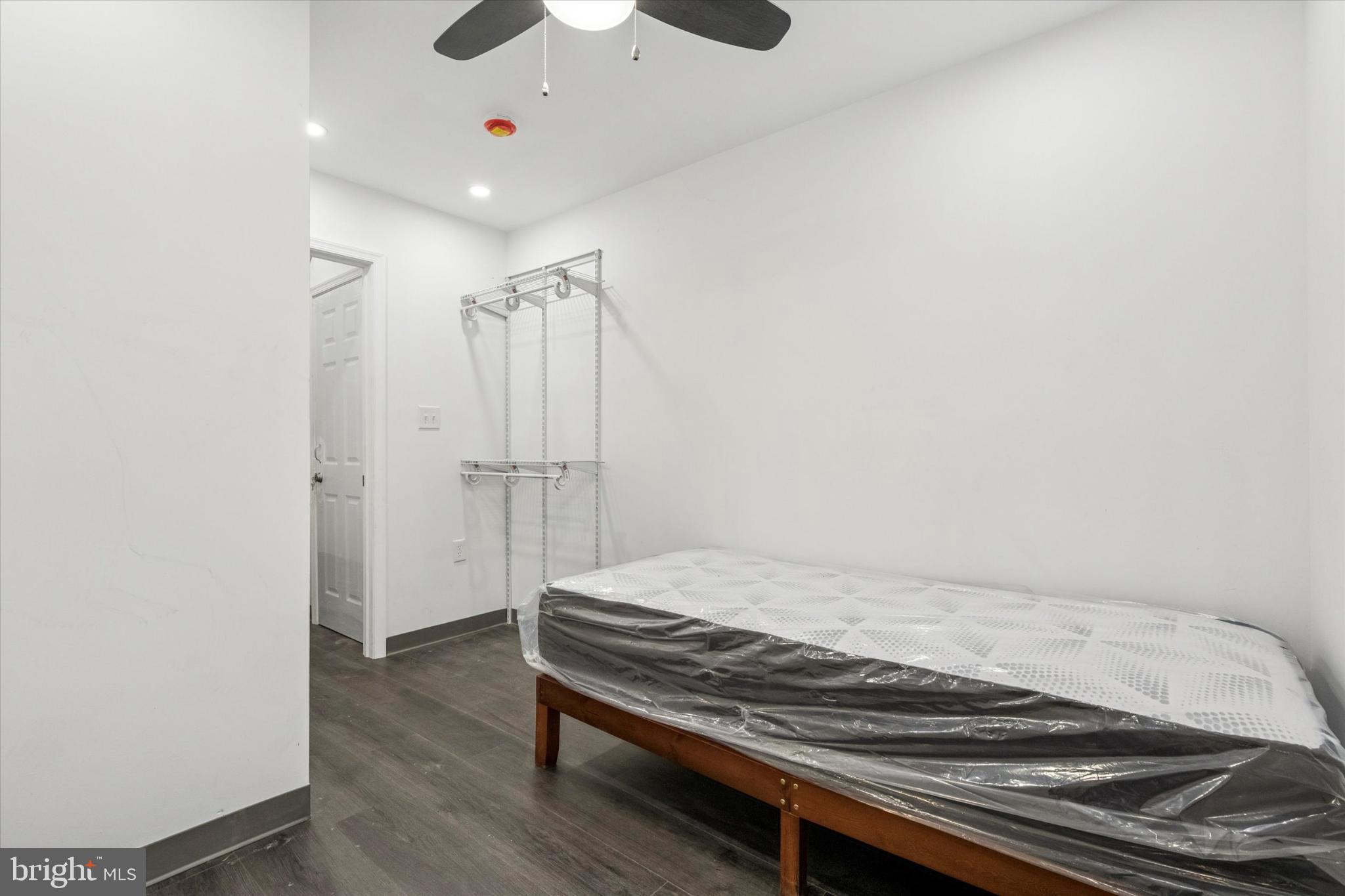 KENSINGTON - Residential