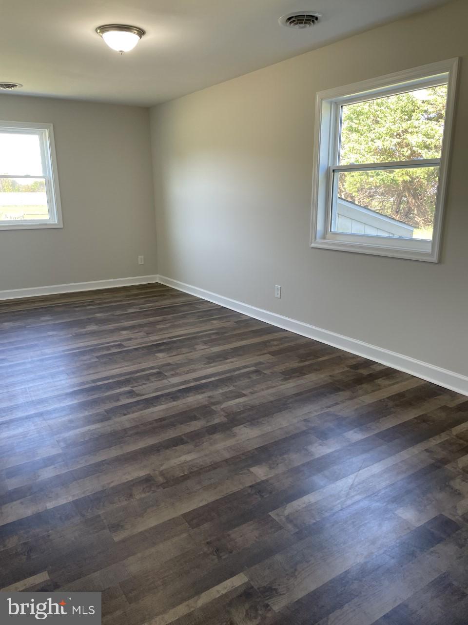 LOVE POINT - Residential Lease