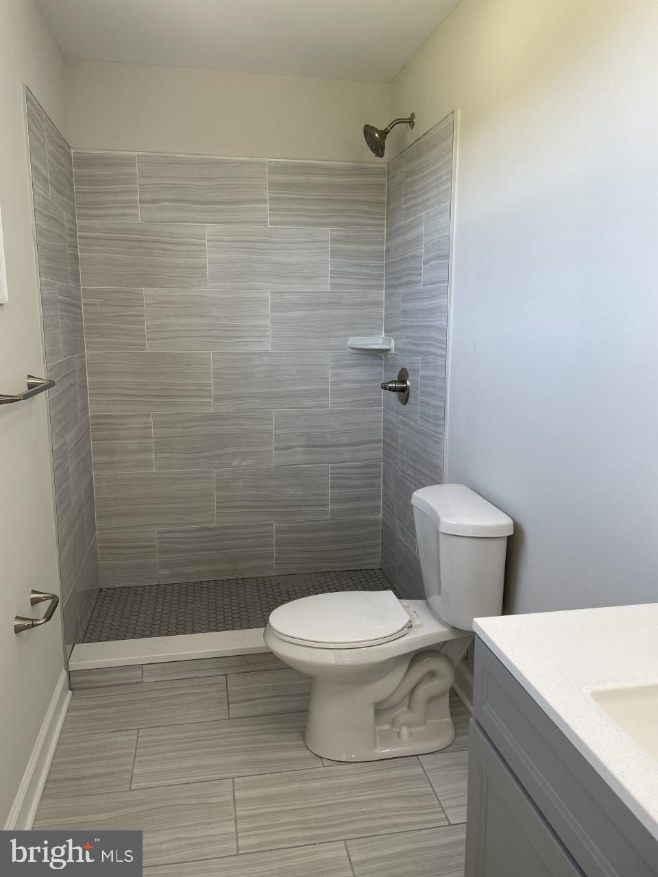 LOVE POINT - Residential Lease