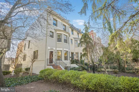 1353 East Capitol Street SE, Washington, DC 20003 - MLS#: DCDC2188982