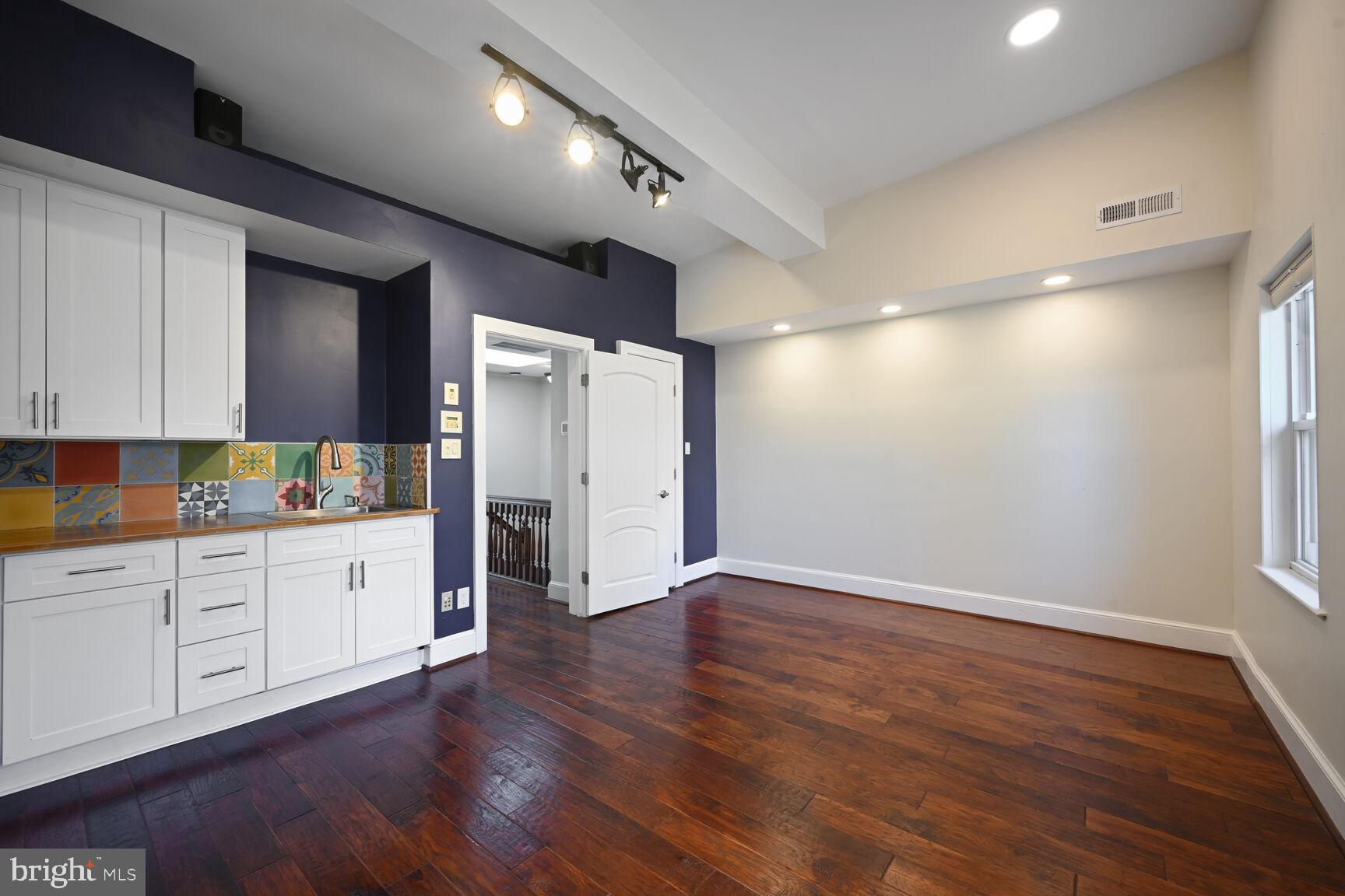 OLD CITY #1 - Residential