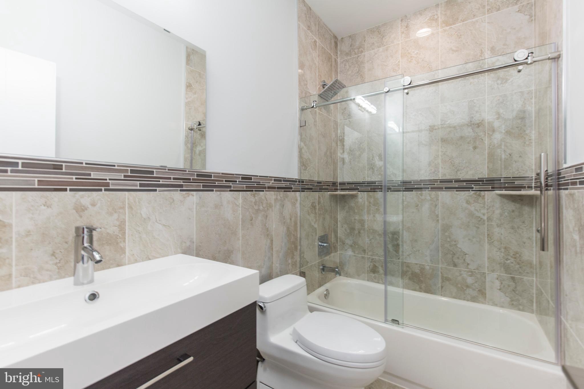 POINT BREEZE - Residential Income