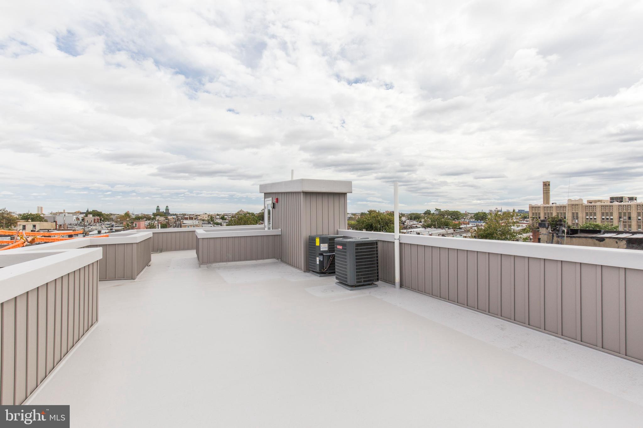 POINT BREEZE - Residential Income