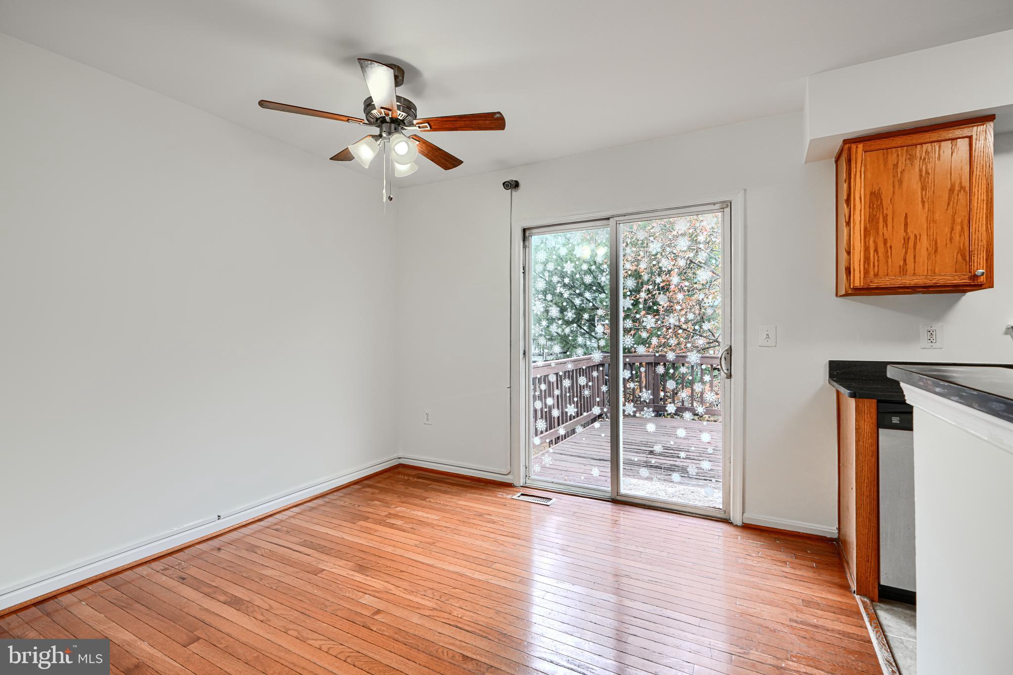 COLONY SQ 01 - Residential