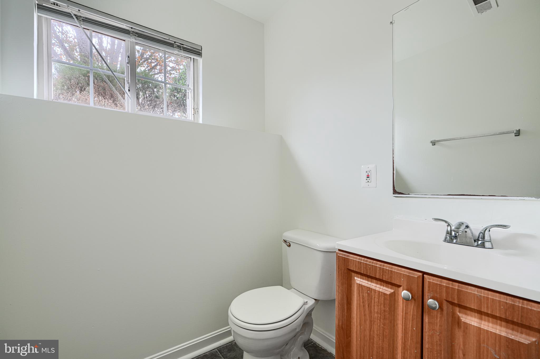 COLONY SQ 01 - Residential