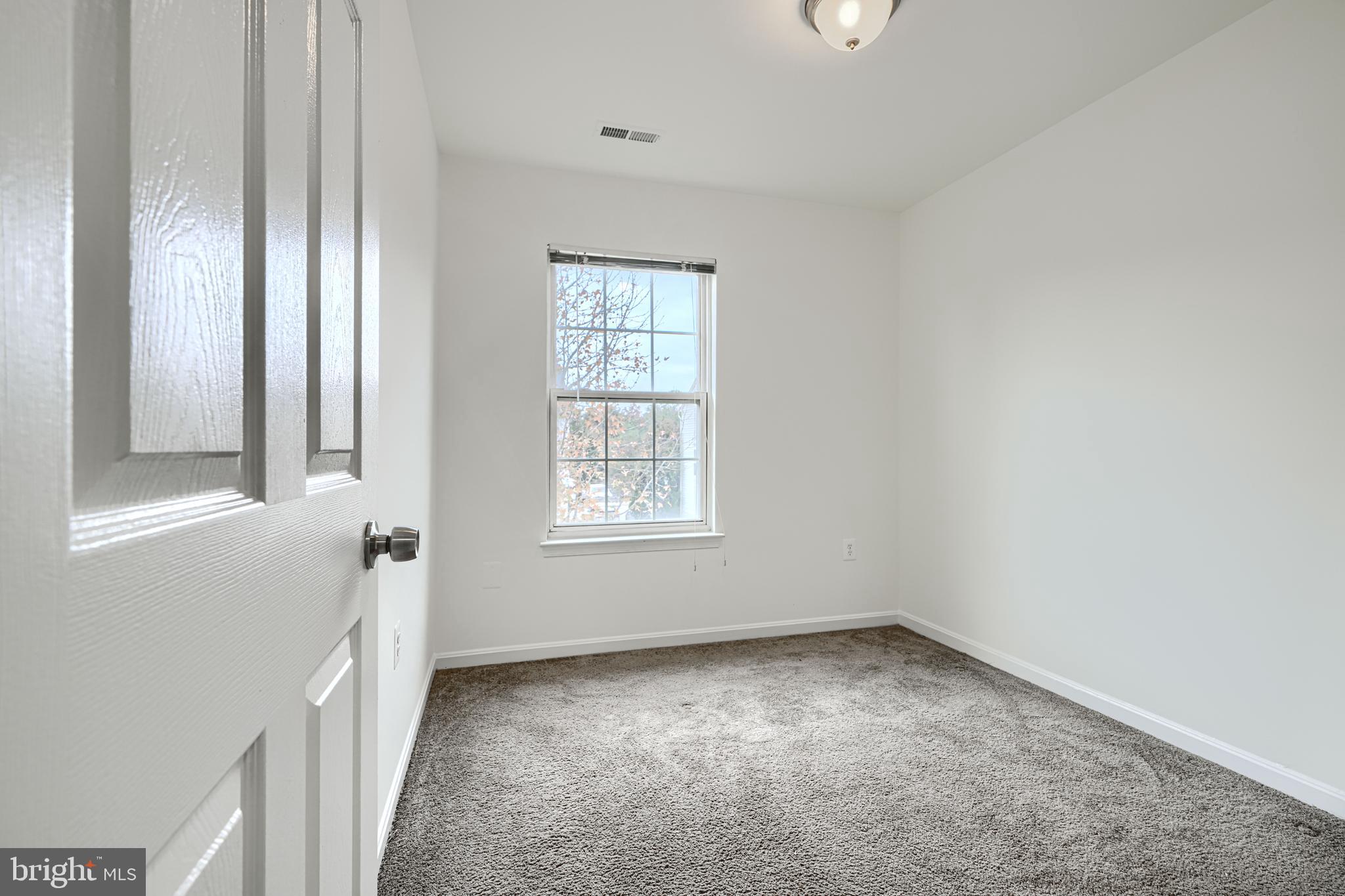 COLONY SQ 01 - Residential