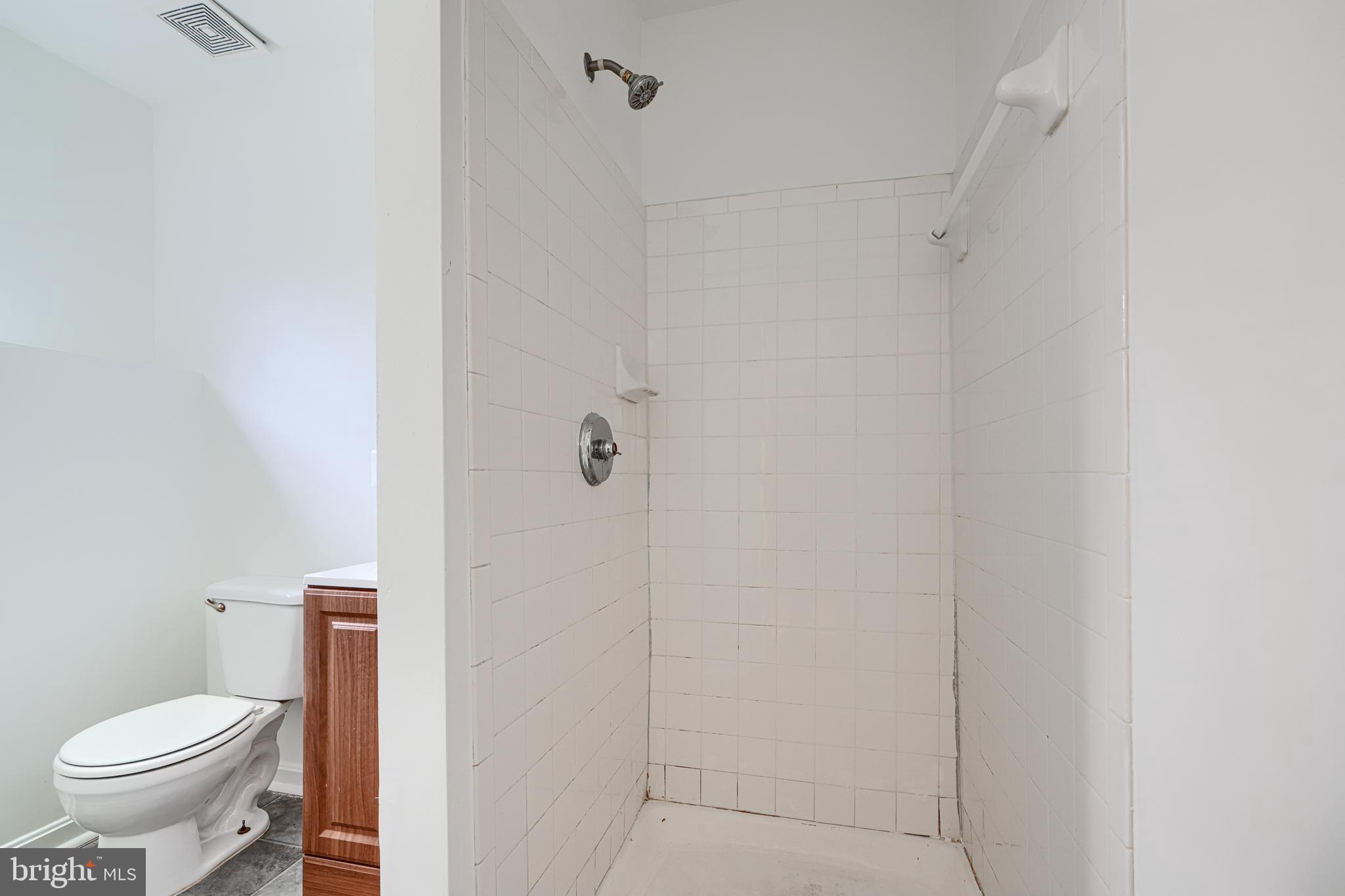 COLONY SQ 01 - Residential