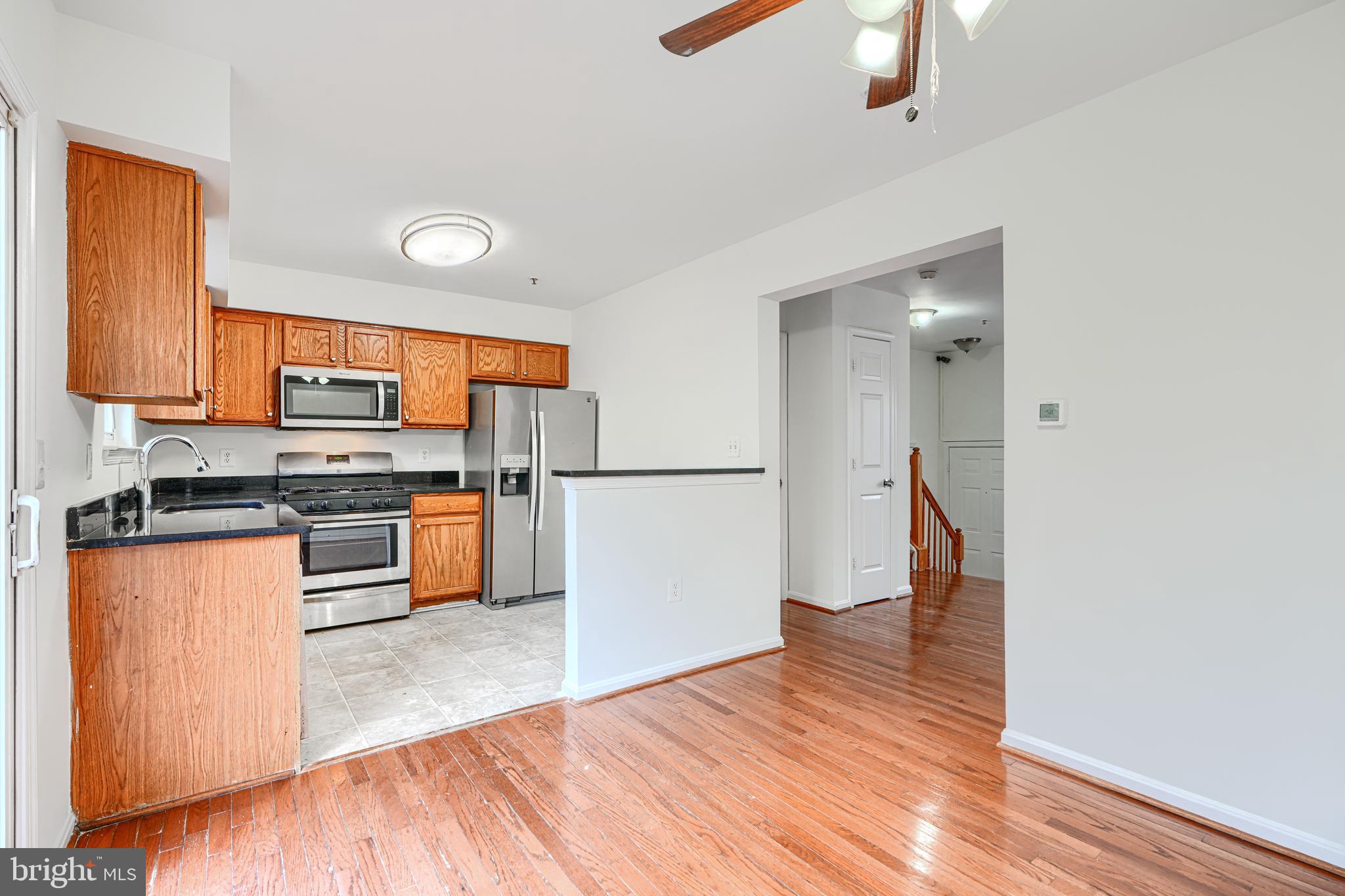 COLONY SQ 01 - Residential