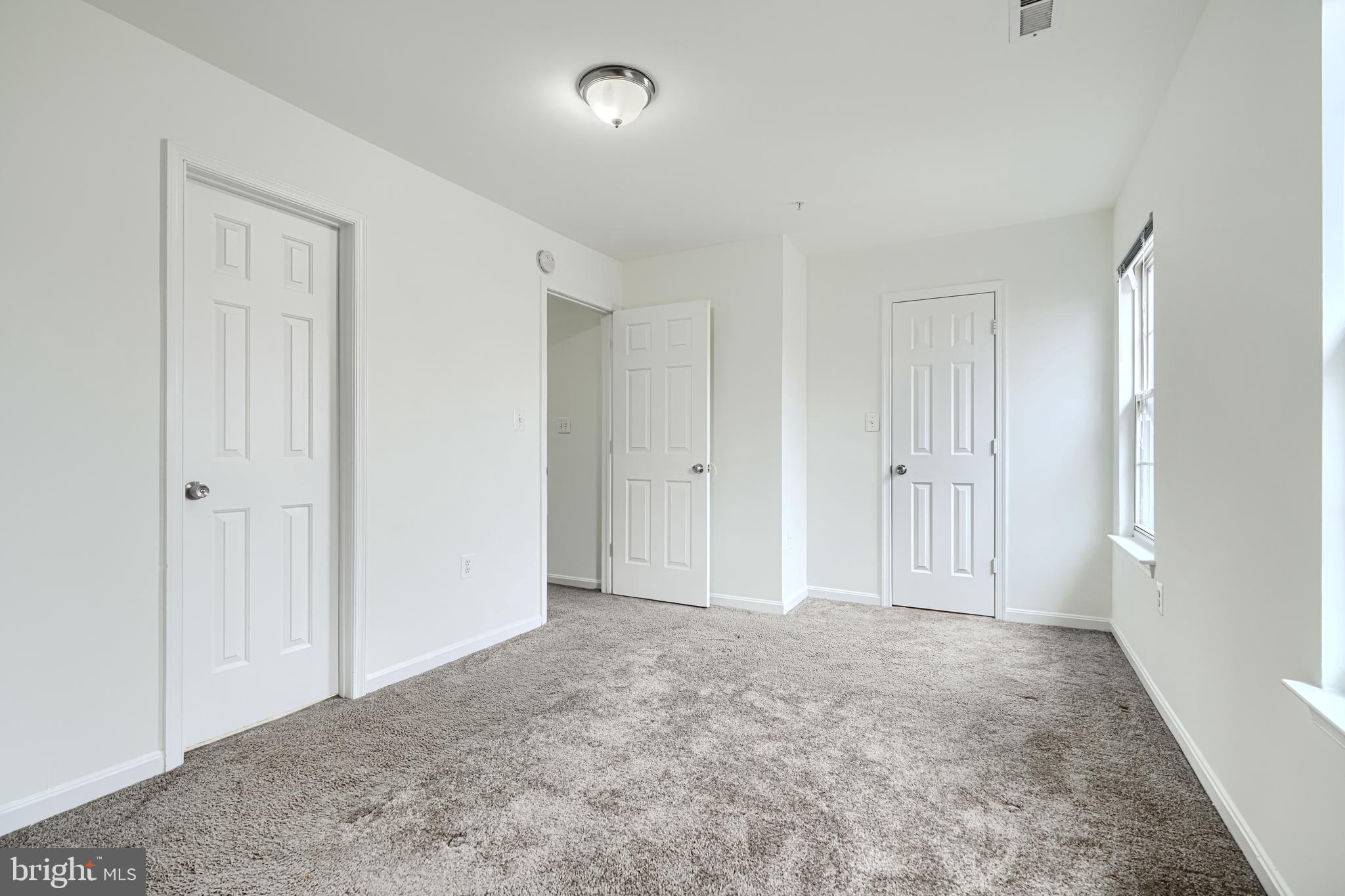 COLONY SQ 01 - Residential