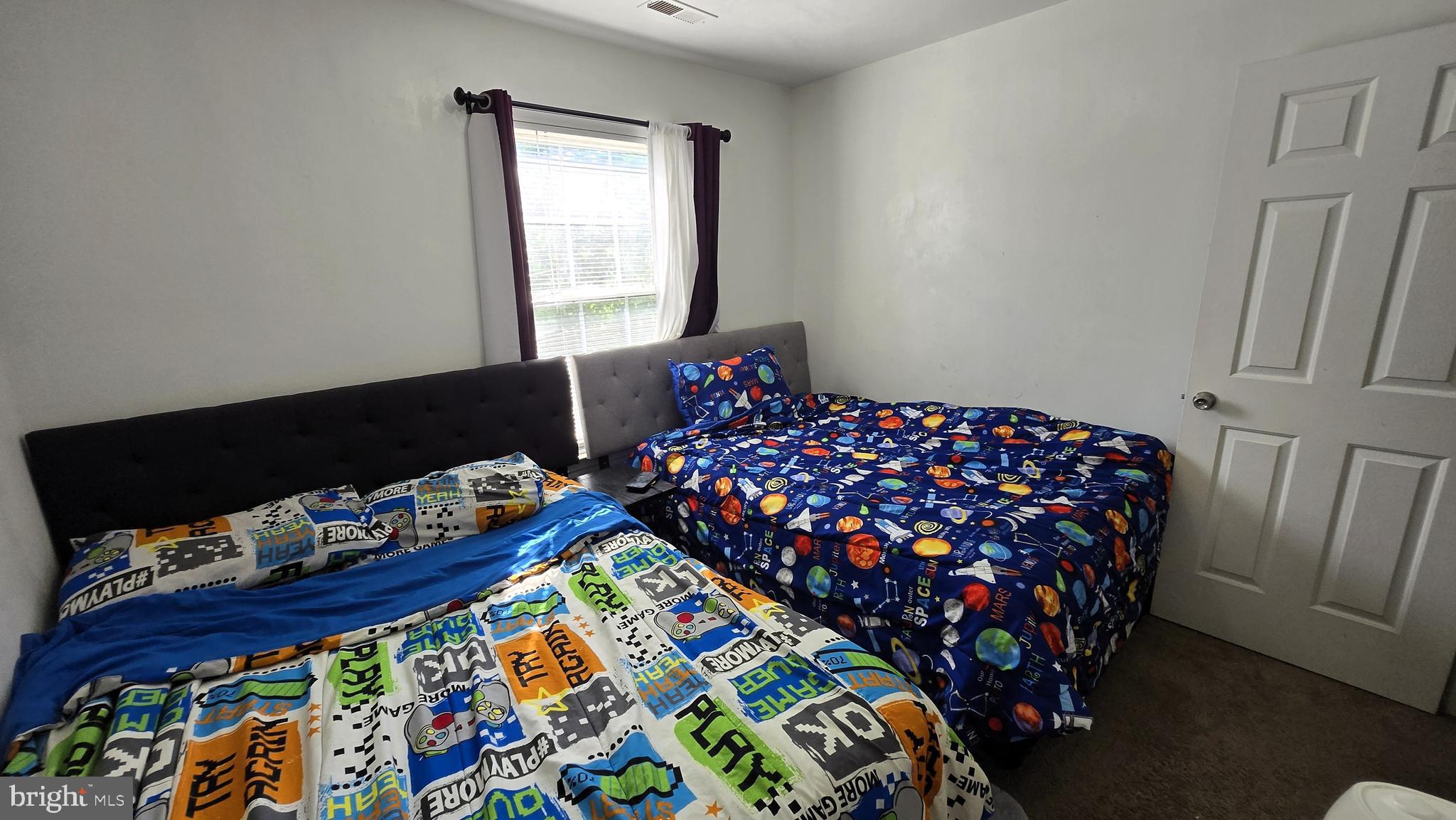 COLONY SQ 01 - Residential