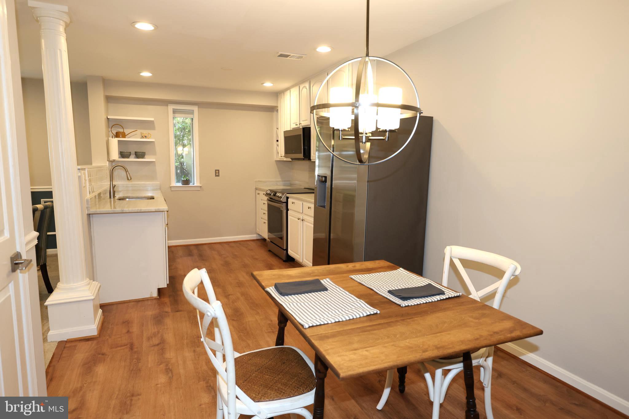 FAIRFAX PLAZA TOWNHOUSES - Residential