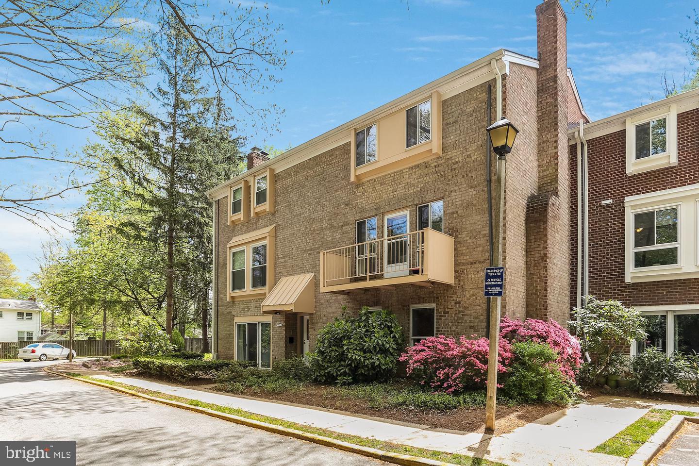 FAIRFAX PLAZA TOWNHOUSES - Residential