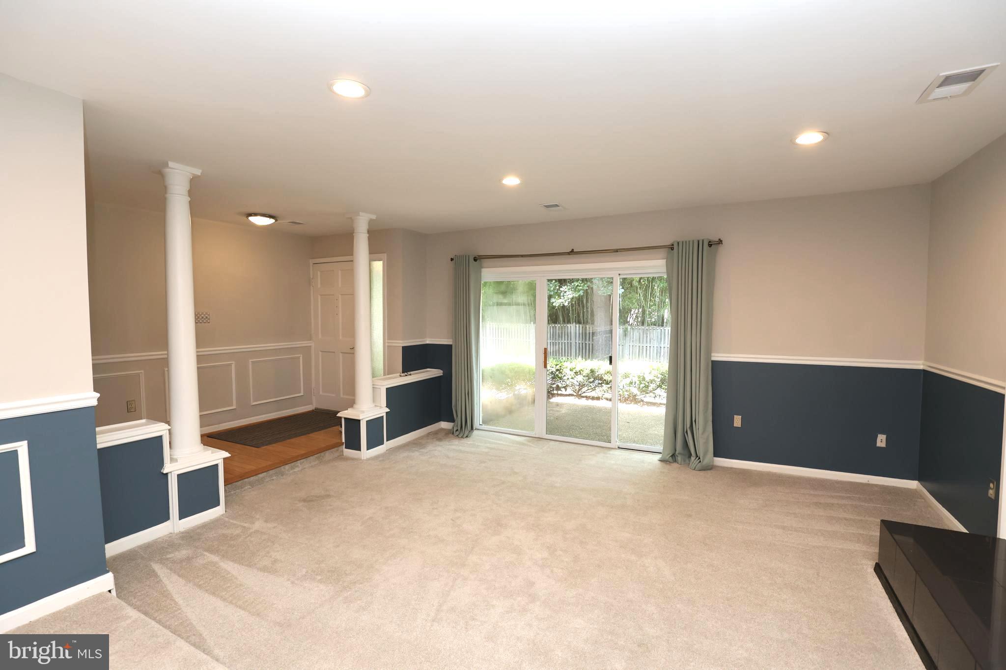 FAIRFAX PLAZA TOWNHOUSES - Residential