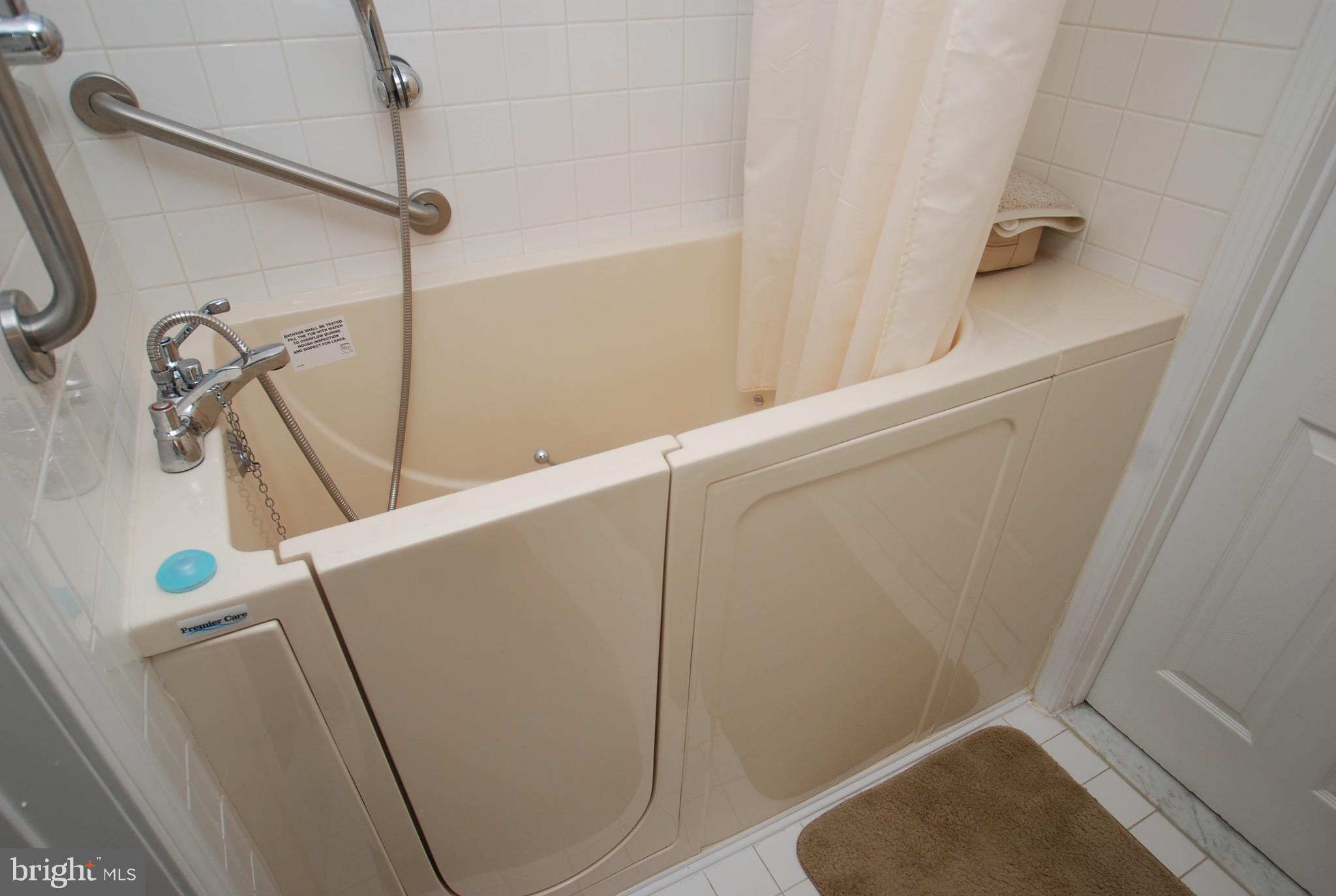 CENTENNIAL STATION - Residential