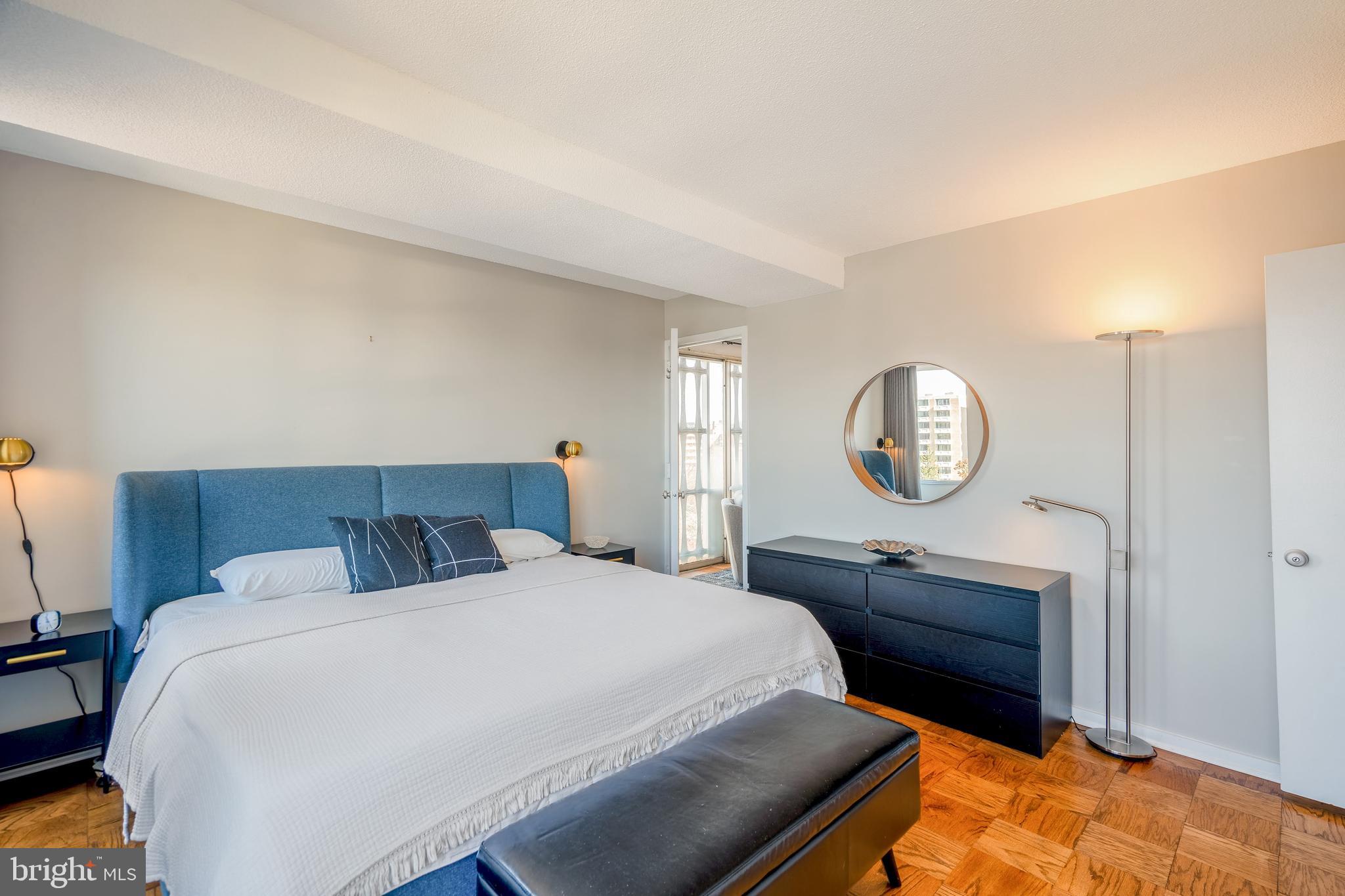 RIVER PARK - Residential