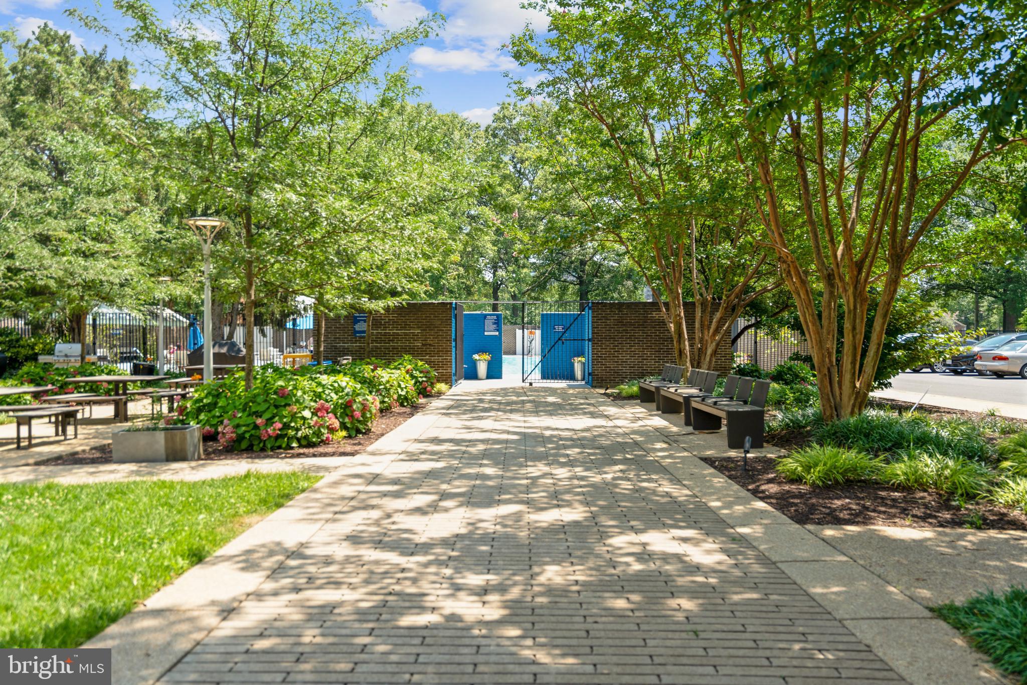 RIVER PARK - Residential