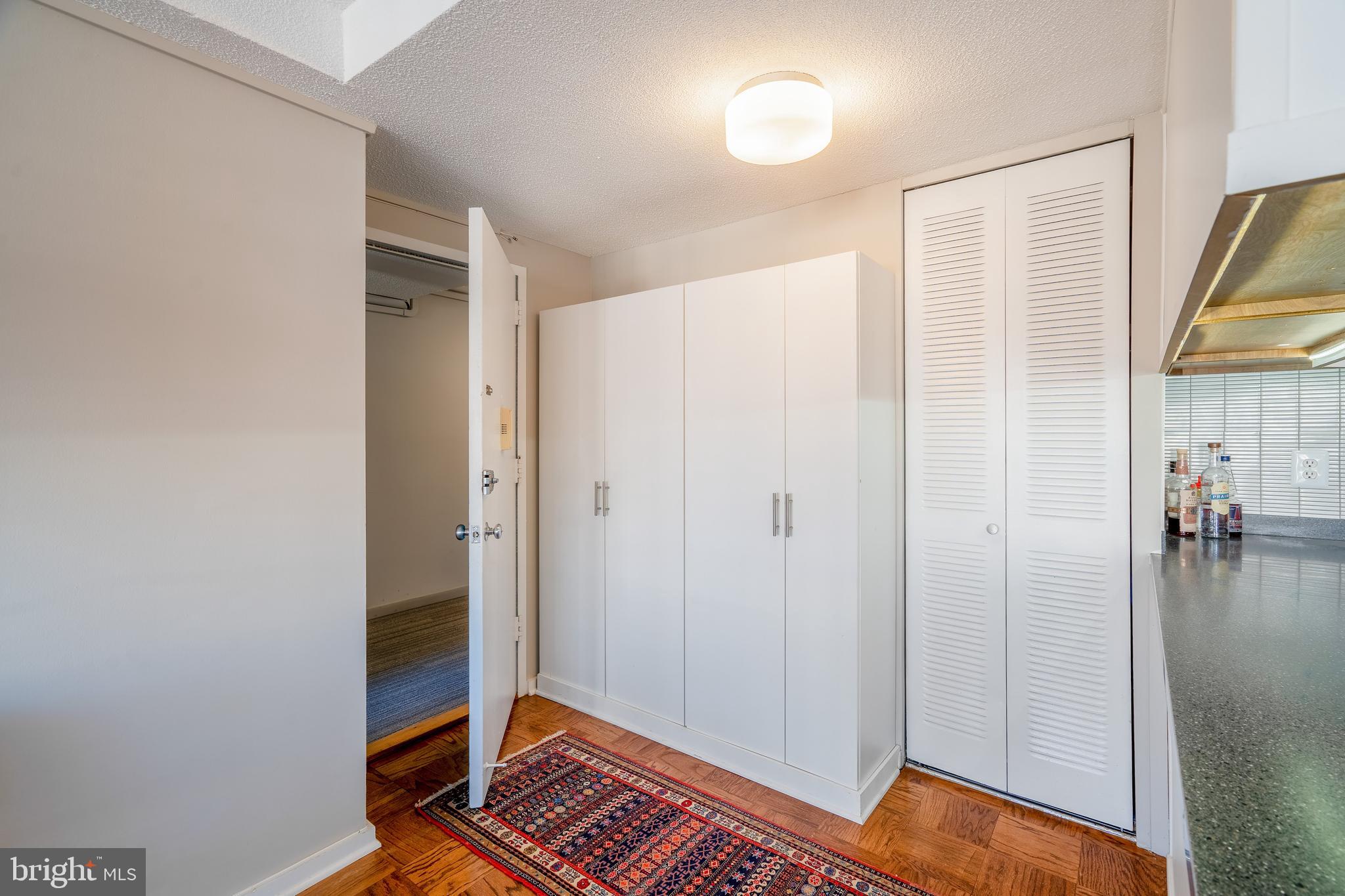 RIVER PARK - Residential