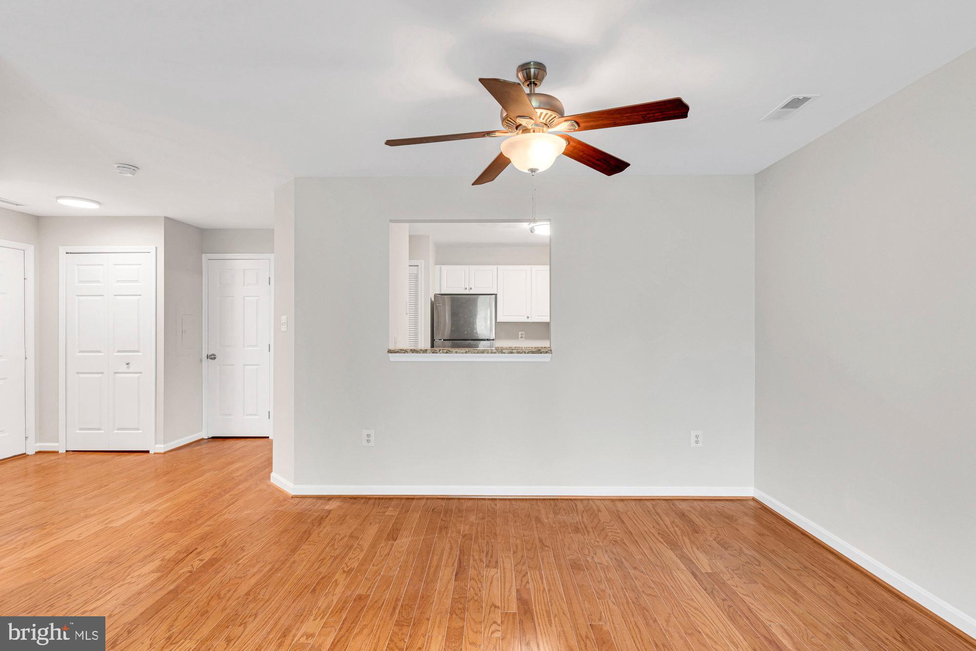 ASHBURN VILLAGE - Residential