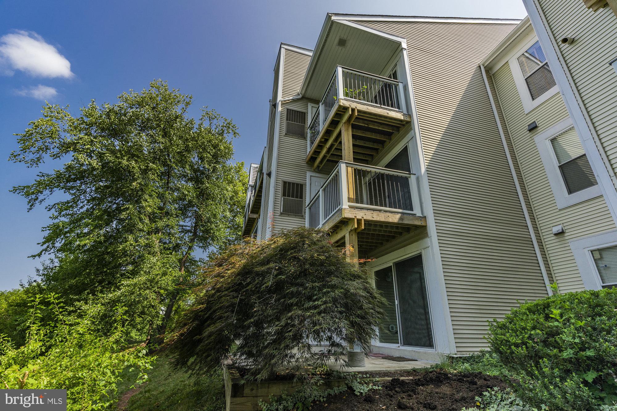 ASHBURN VILLAGE - Residential