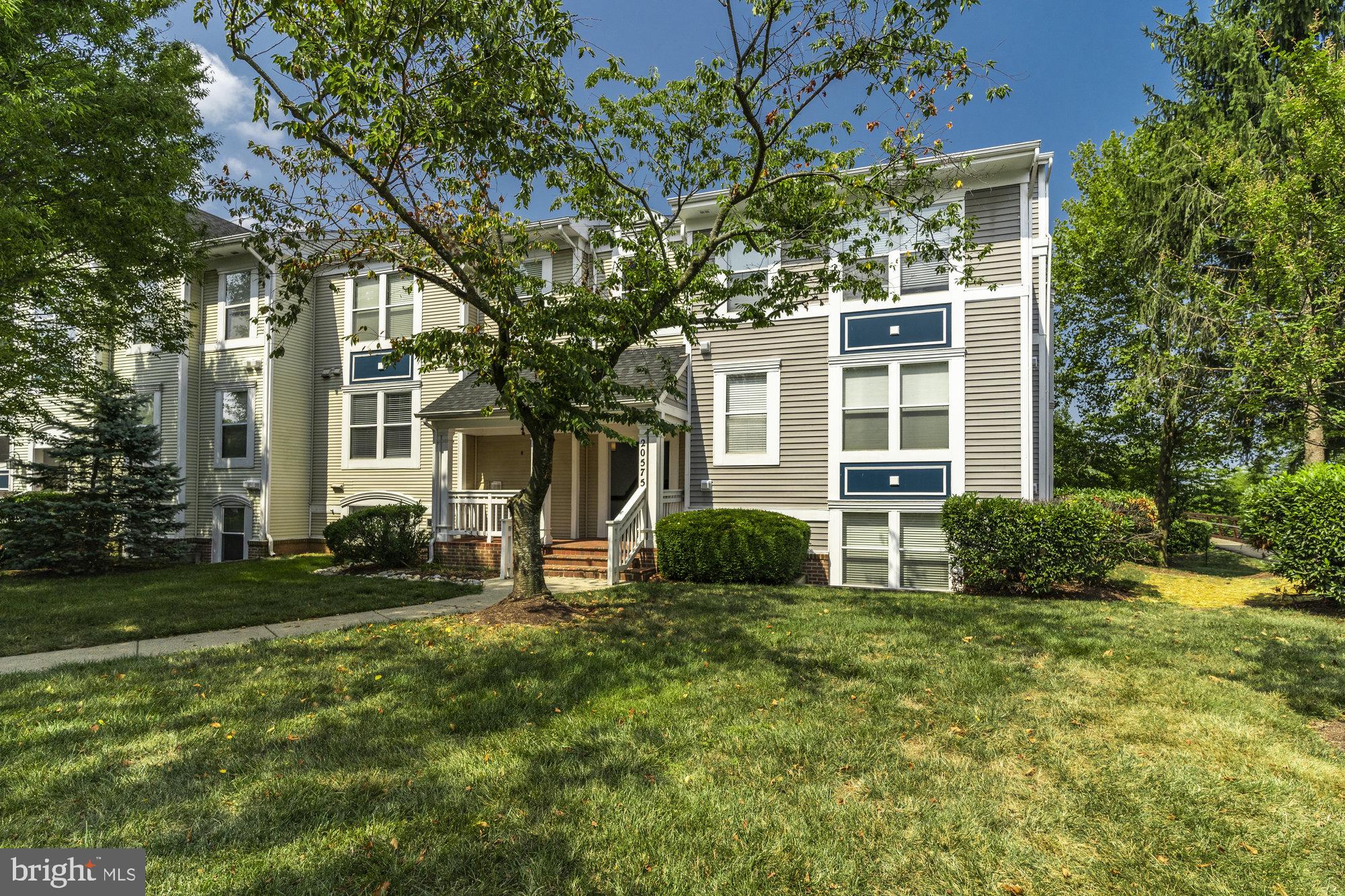 ASHBURN VILLAGE - Residential