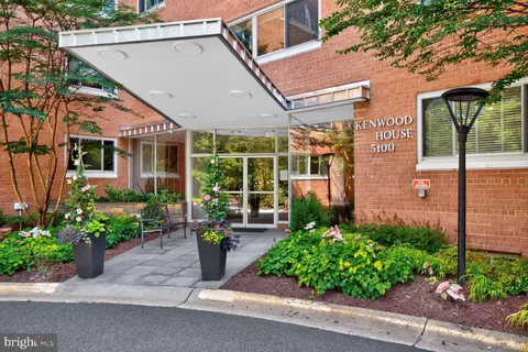 5100 Dorset Avenue Unit 304, Chevy Chase, MD MLS: MDMC2245788