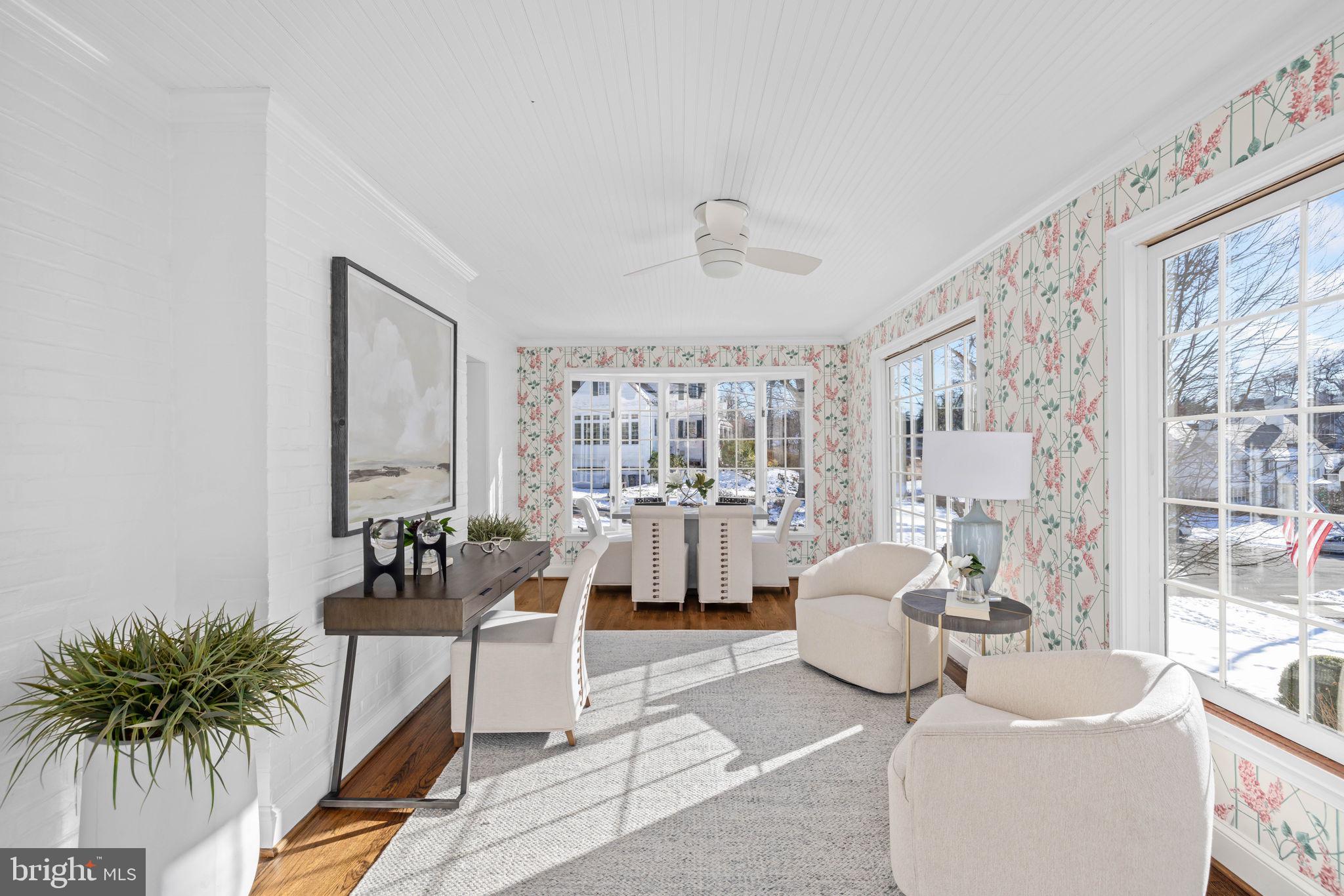 COUNTRY CLUB HILLS - Residential