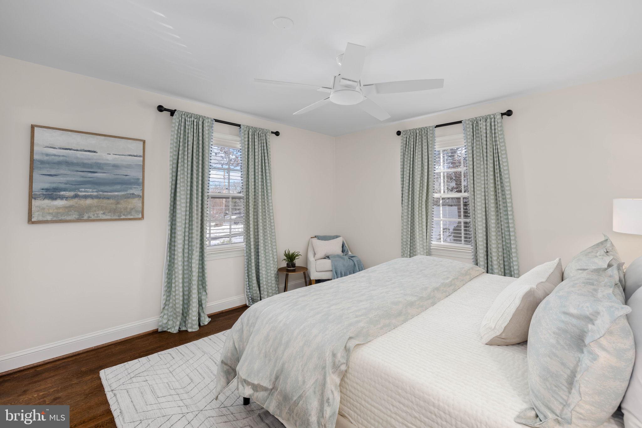 COUNTRY CLUB HILLS - Residential