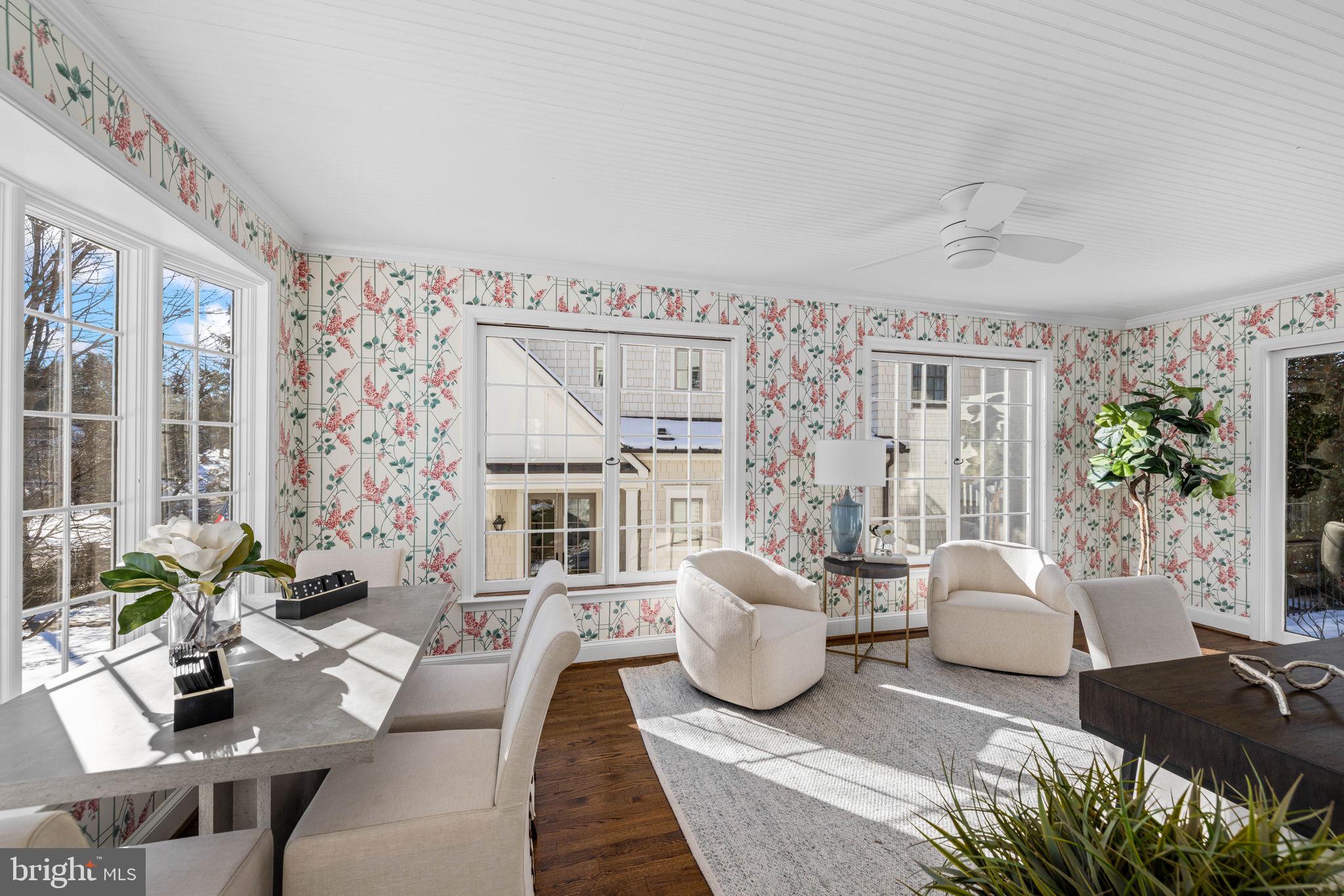 COUNTRY CLUB HILLS - Residential