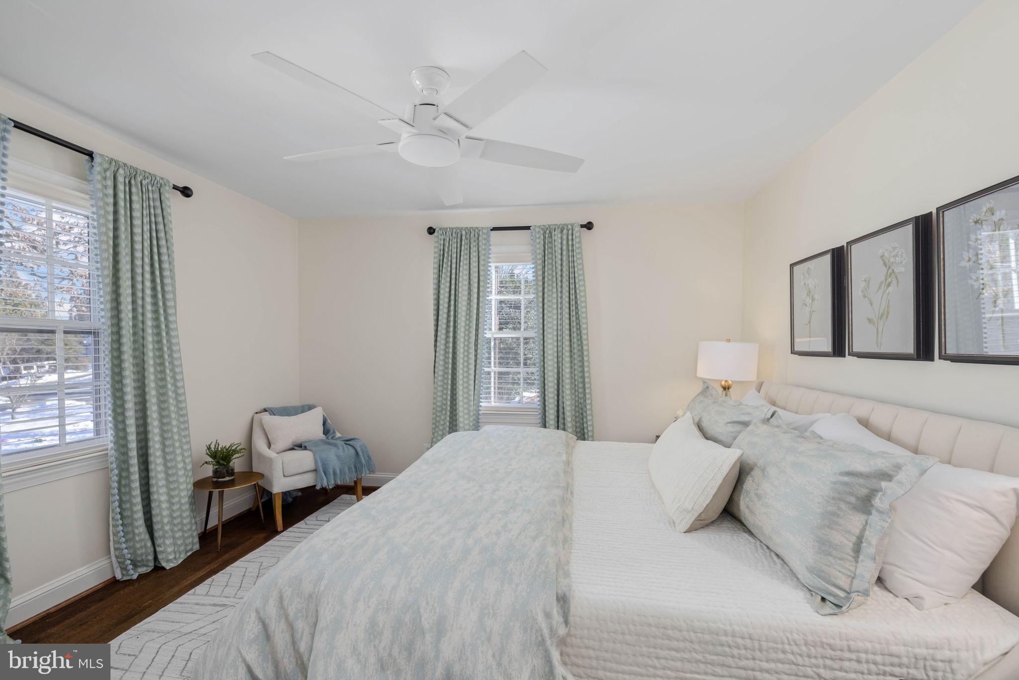 COUNTRY CLUB HILLS - Residential